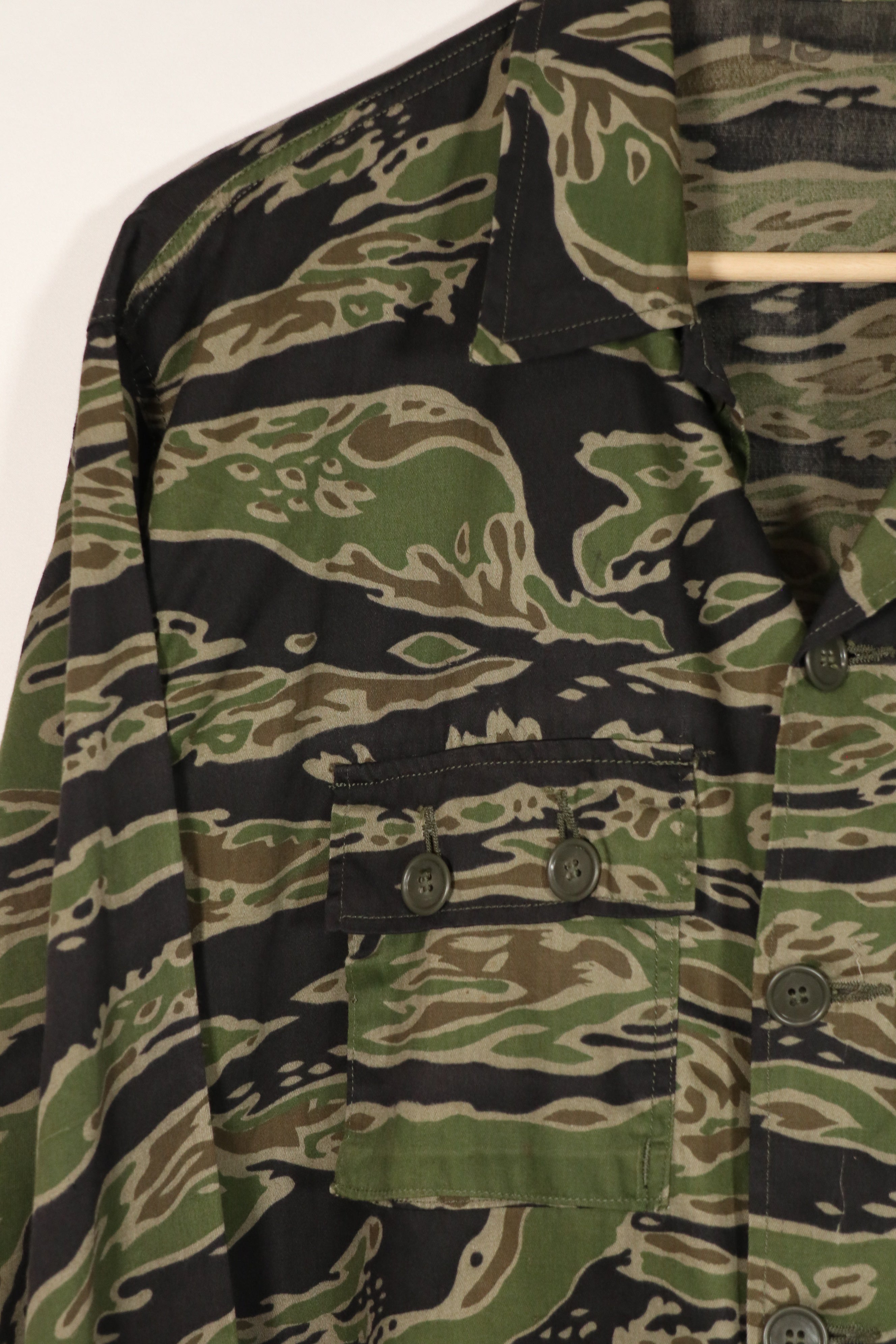 Real Late War Pattern Tiger Stripe Shirt US-L in good condition