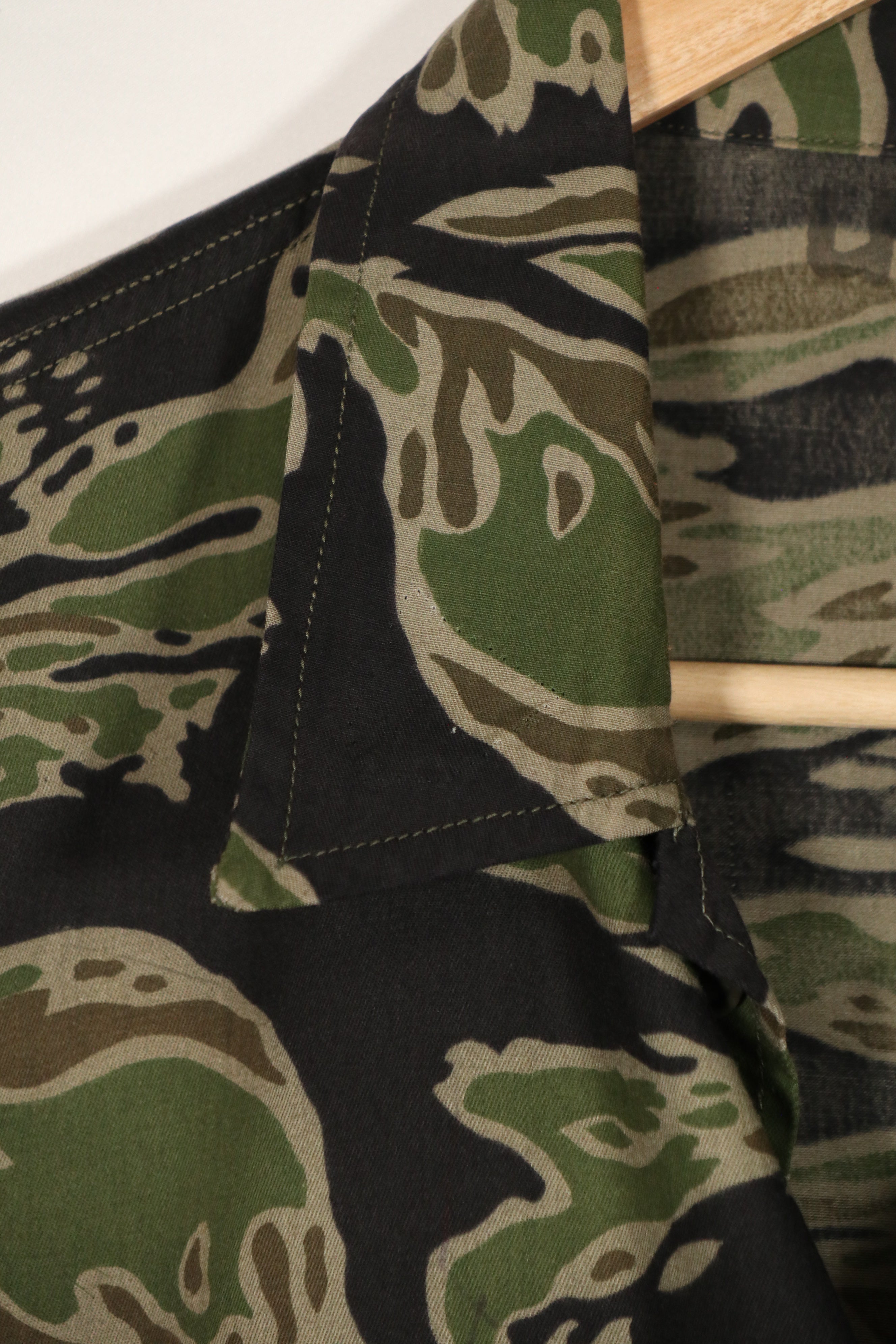 Real Late War Pattern Tiger Stripe Shirt US-L in good condition