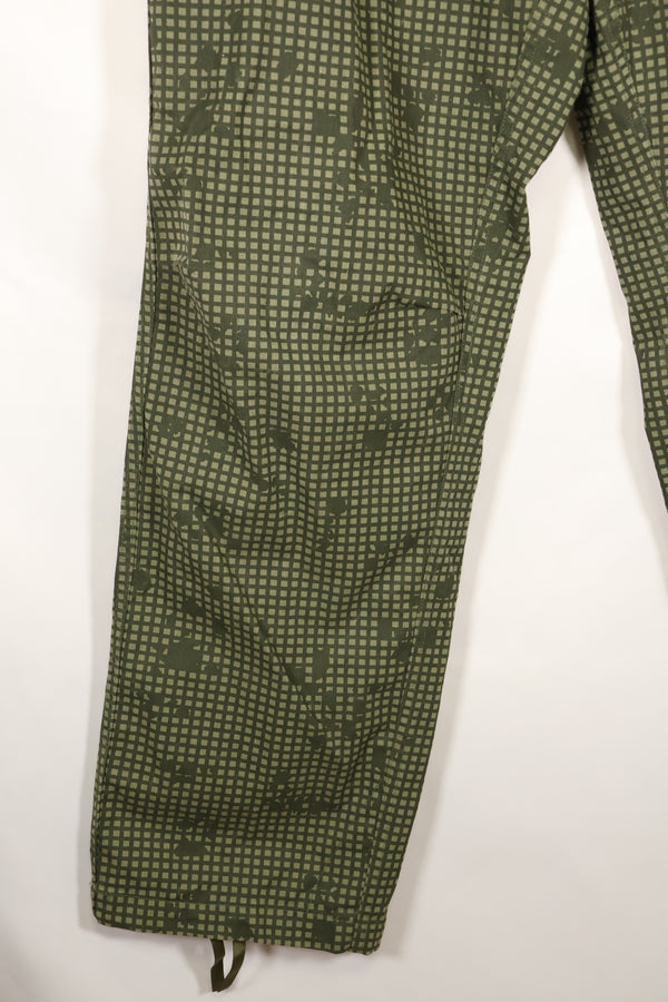 1982 Contract - S-R U.S. Military - Infrared-Countermeasure - Night Camo - Pants - Overpants - Used