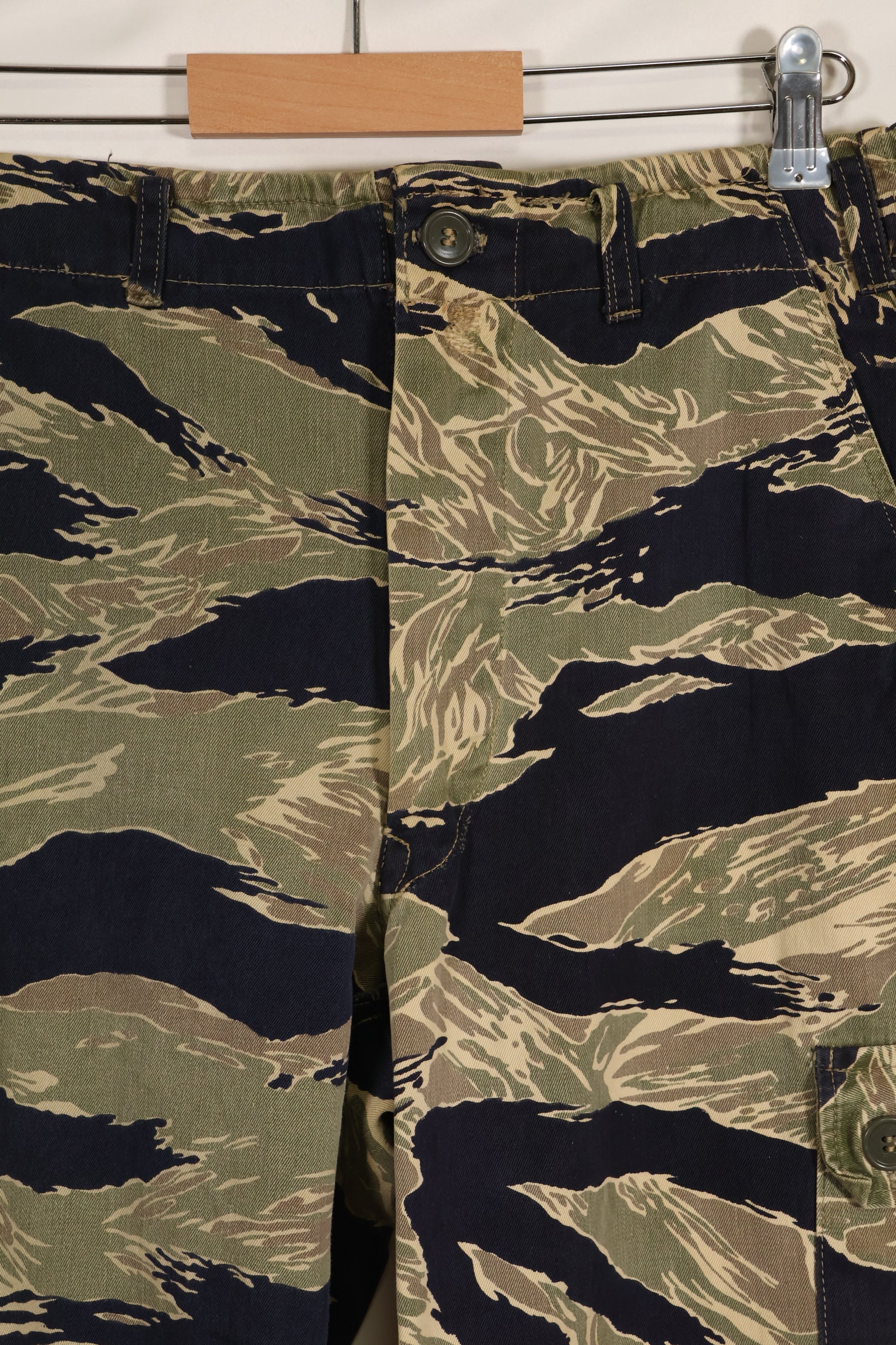 実物　沖縄タイガーパターン　タイガーストライプパンツ　改造あり　USカット　US-S　中古品
