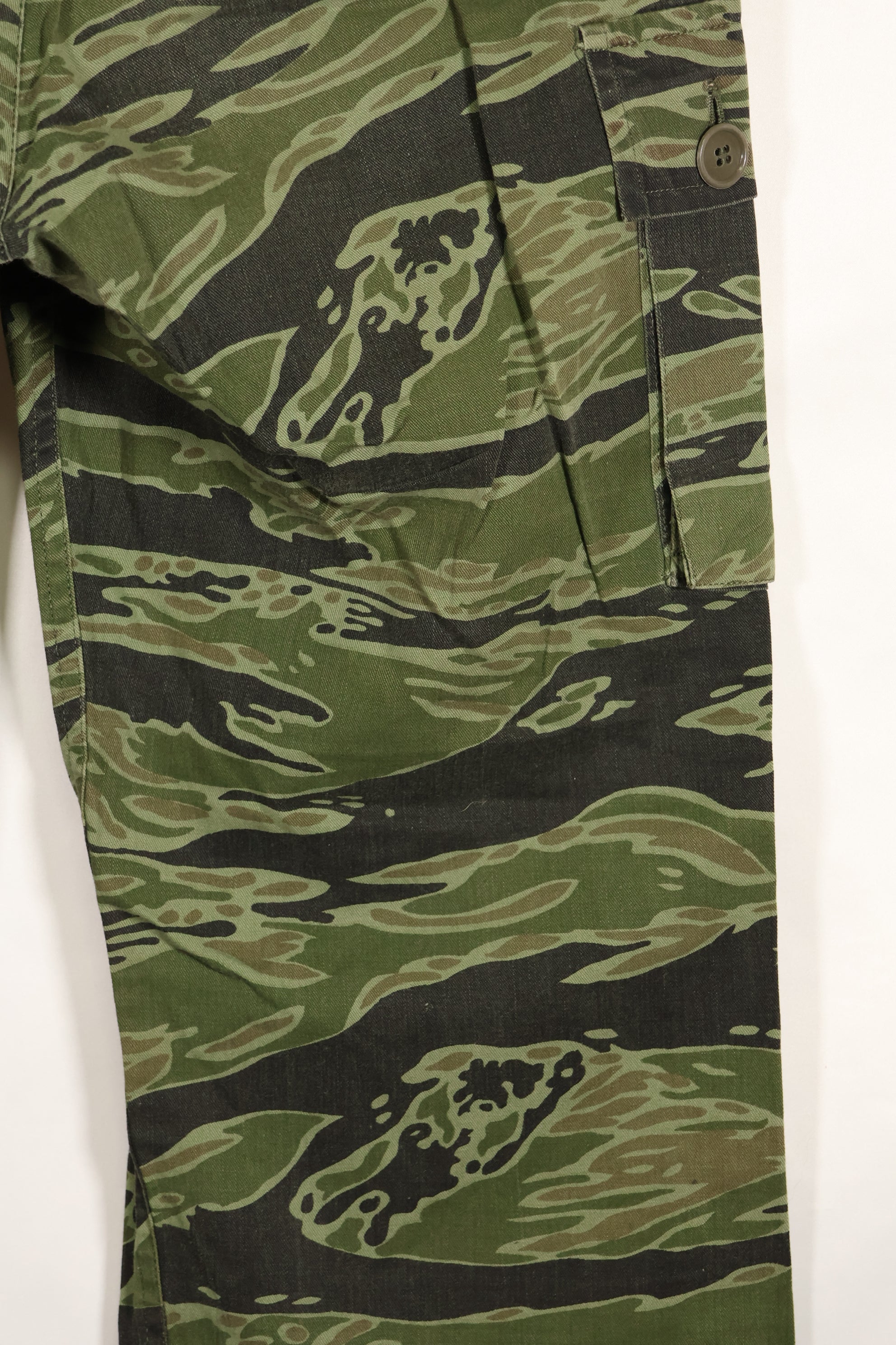 実物　レイトウォーパターン　USサイズ　タイガーストライプ　シャツ　ダークカラー　中古品