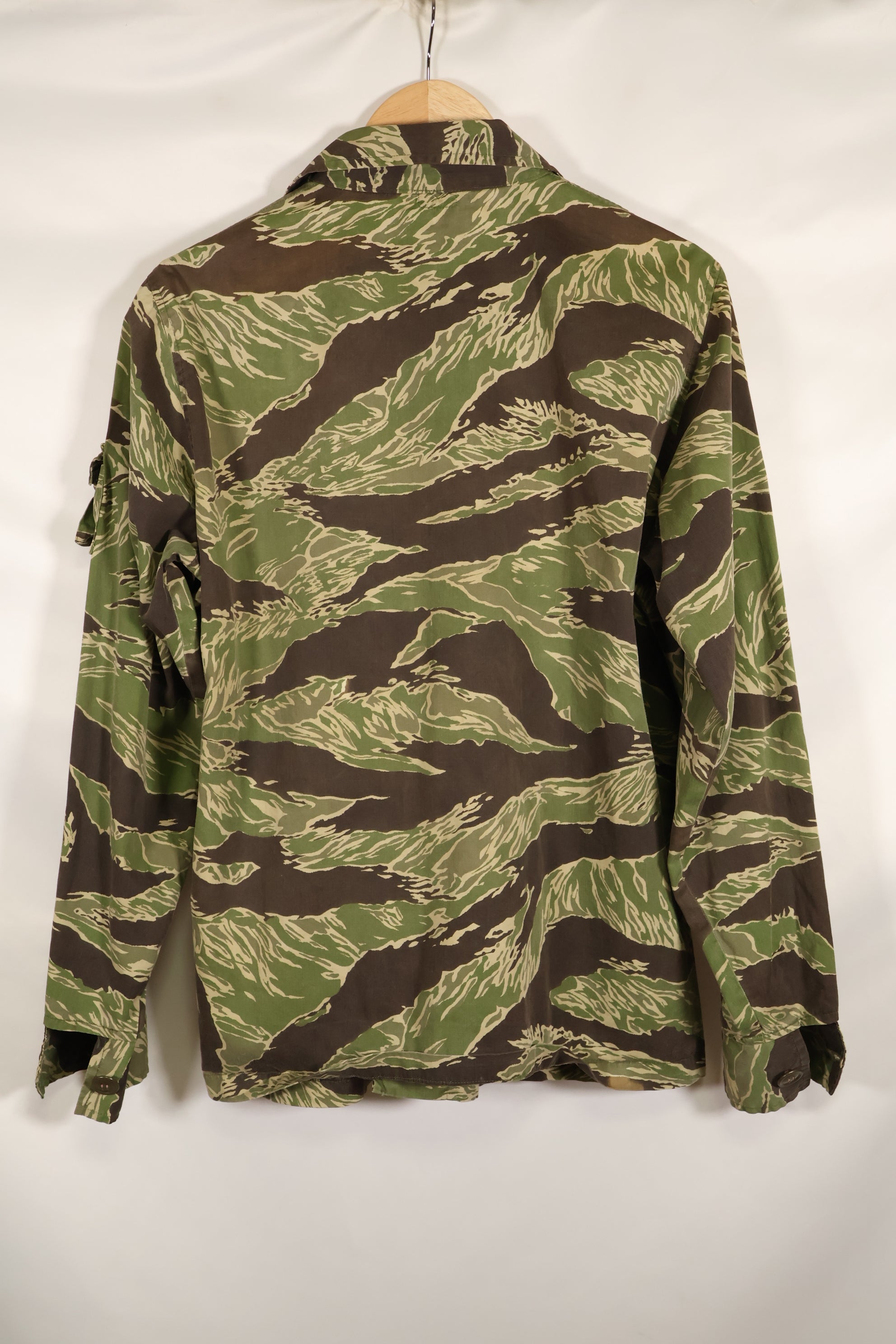 1968年　映画「グリーンベレー」「未知との遭遇」衣装　ジョンウェインパターン　タイガーストライプ　シャツ