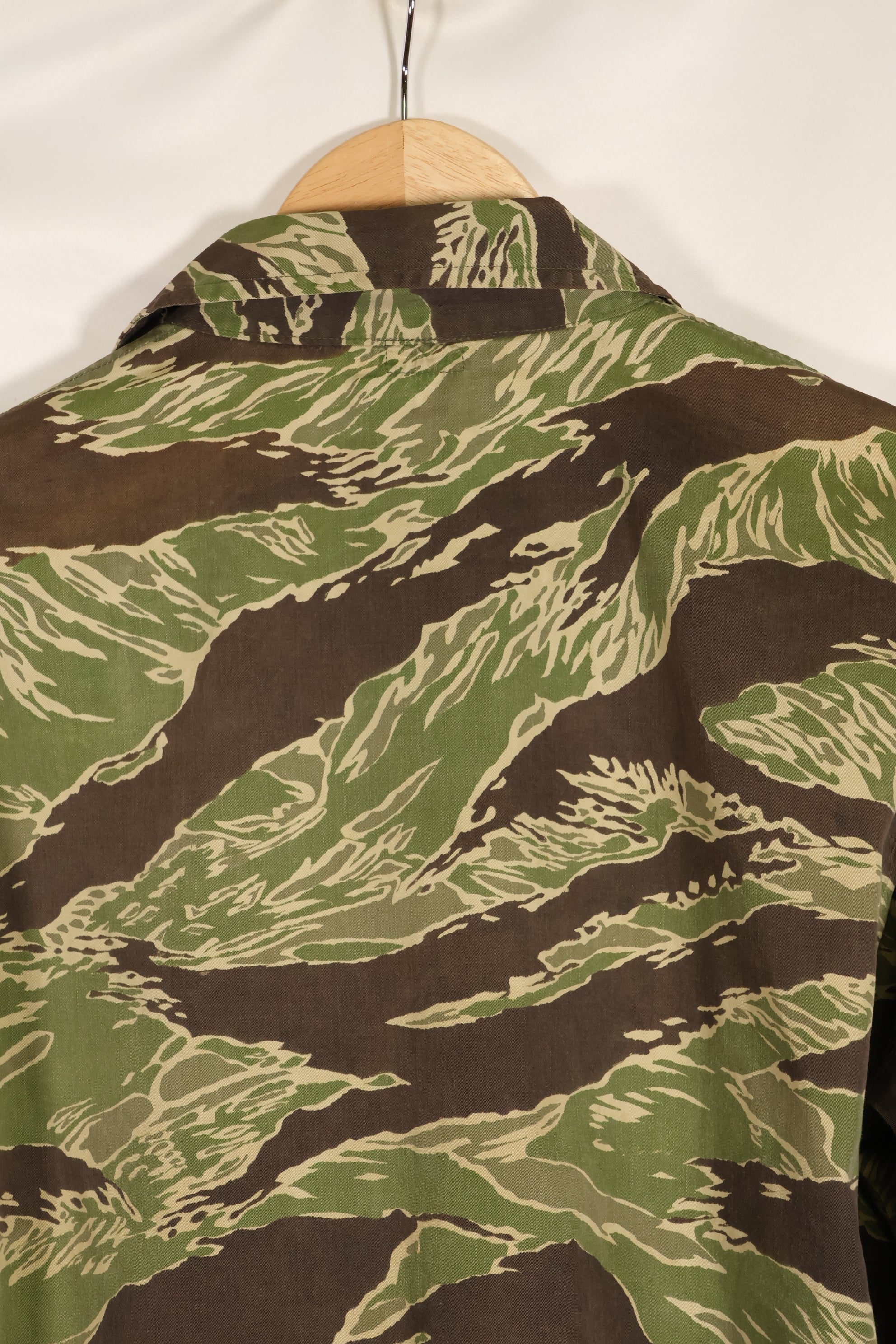 1968年　映画「グリーンベレー」「未知との遭遇」衣装　ジョンウェインパターン　タイガーストライプ　シャツ