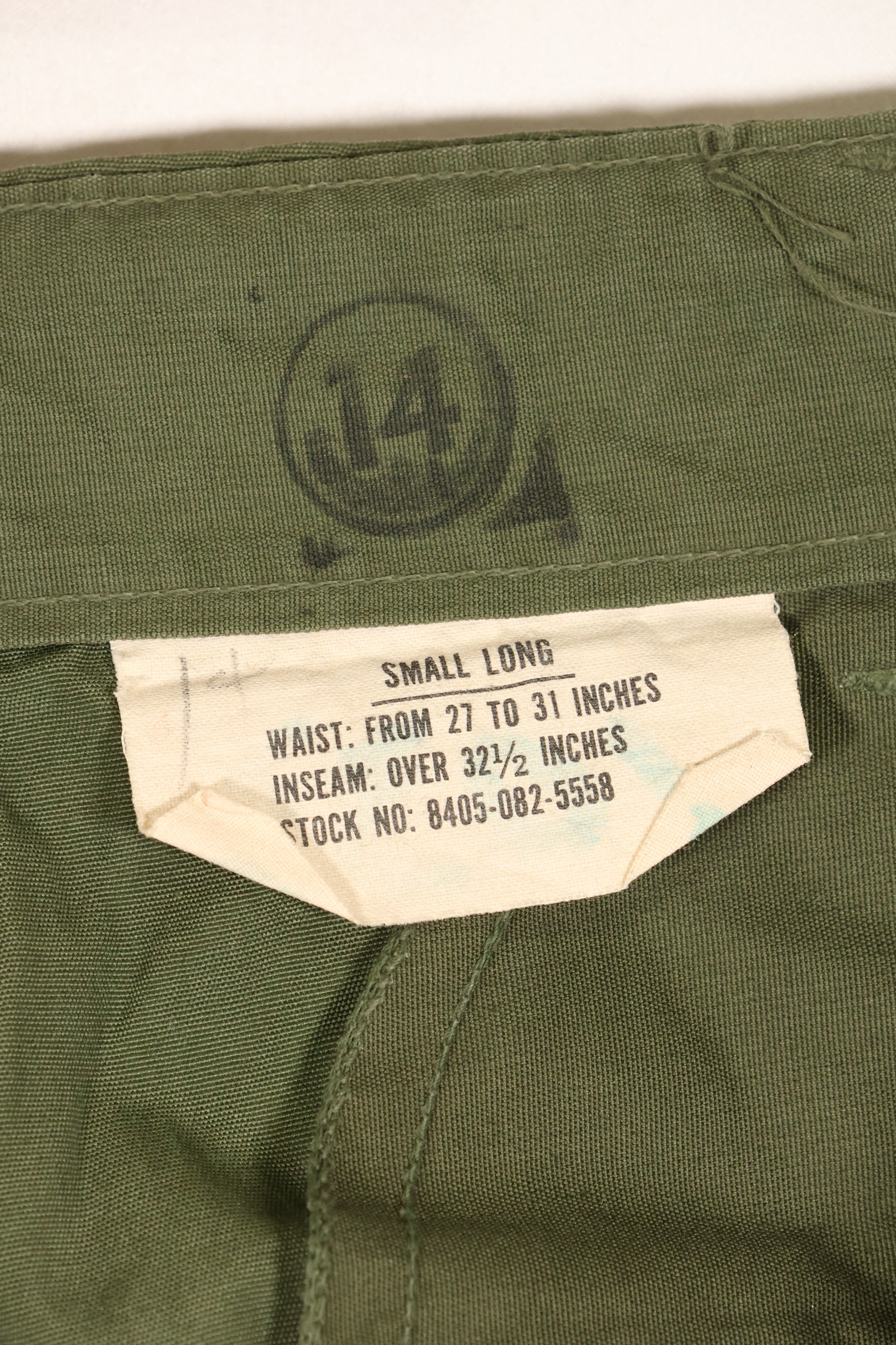 ประมาณปี 1967 – ขนาด S-L – กางเกงทหารพรางลายพรางสำหรับป่า รุ่นที่ 3 แบบไม่เสริมผ้า – สีซีด – มือสอง