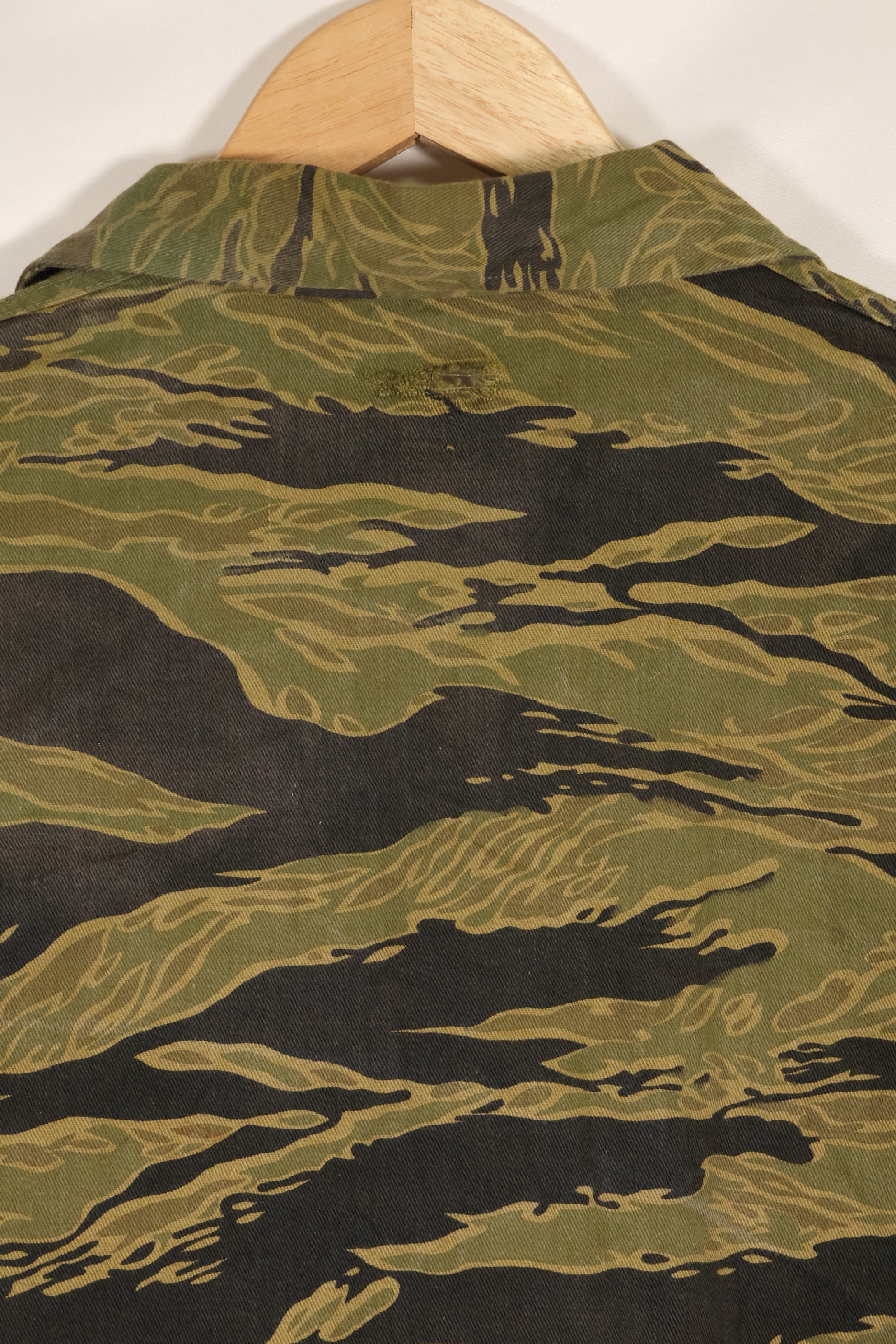 大阪 MASH製　US-M ゴールドタイガーストライプ　USカット　シャツ　中古品　退色あり