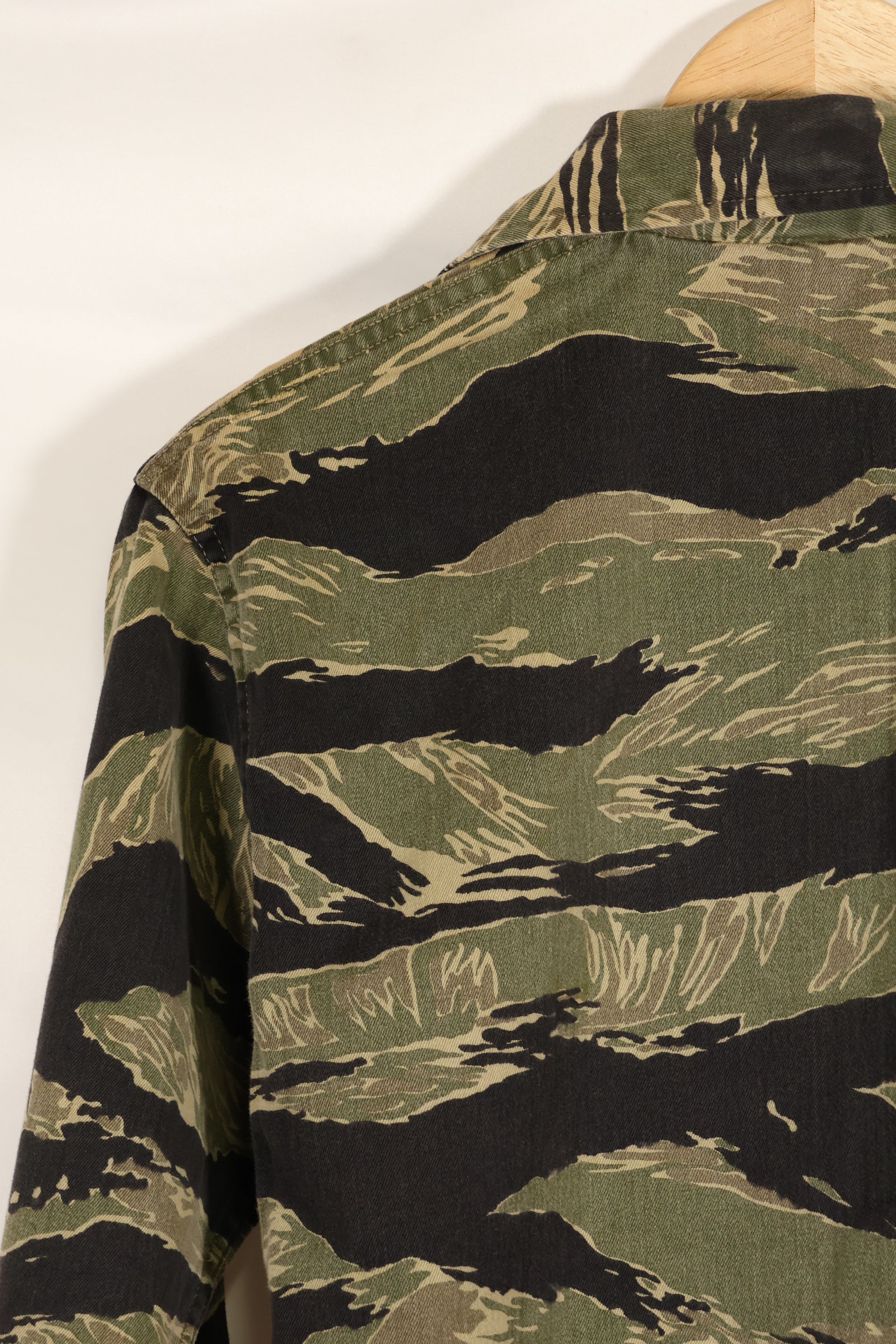 1960s A-M Okinawa Tiger Tiger Stripe Shirt Asian Cut in good used condition