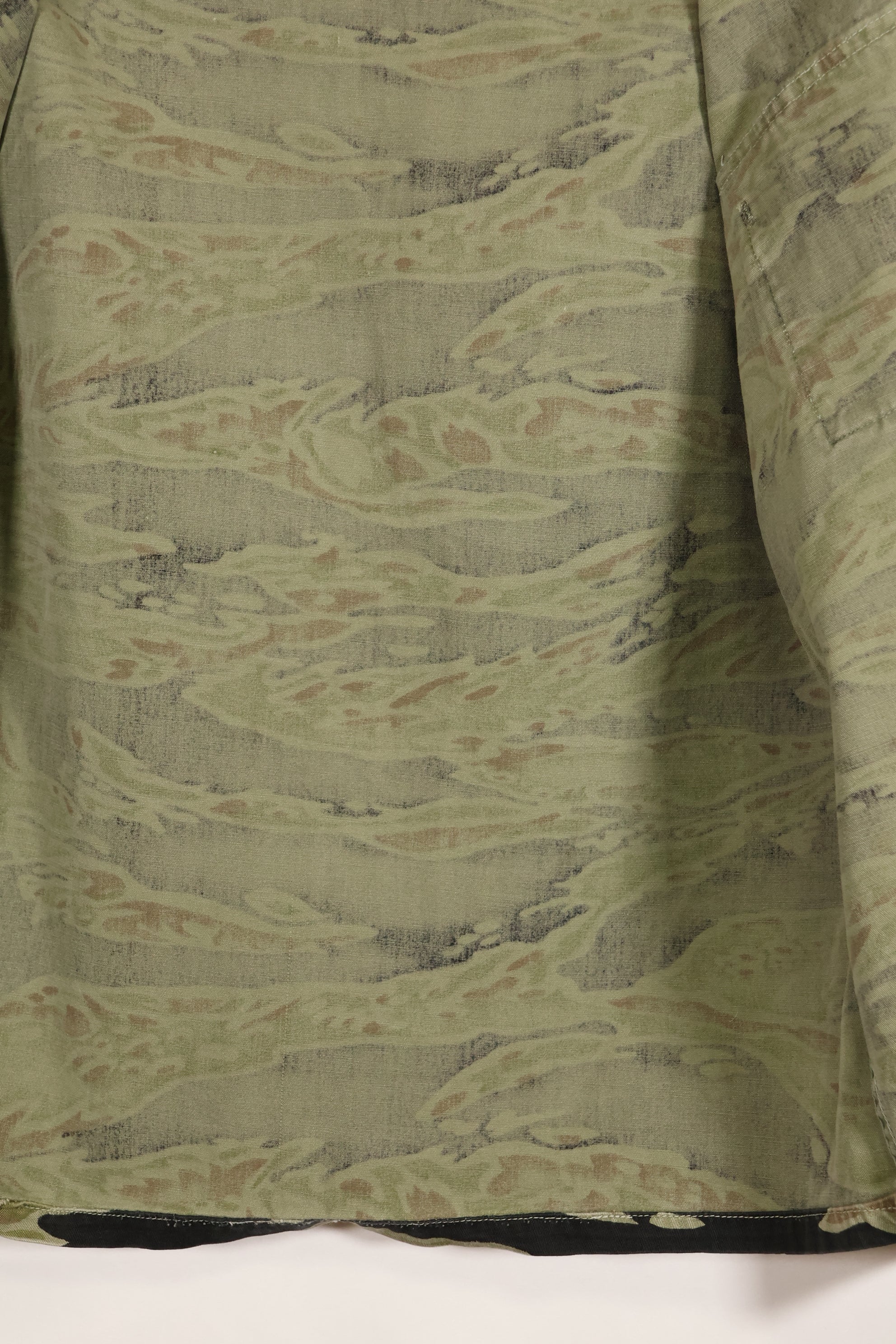 実物　レイトウォーパターン　タイガーストライプ　シャツ　ヘビーウェイト生地　中古品