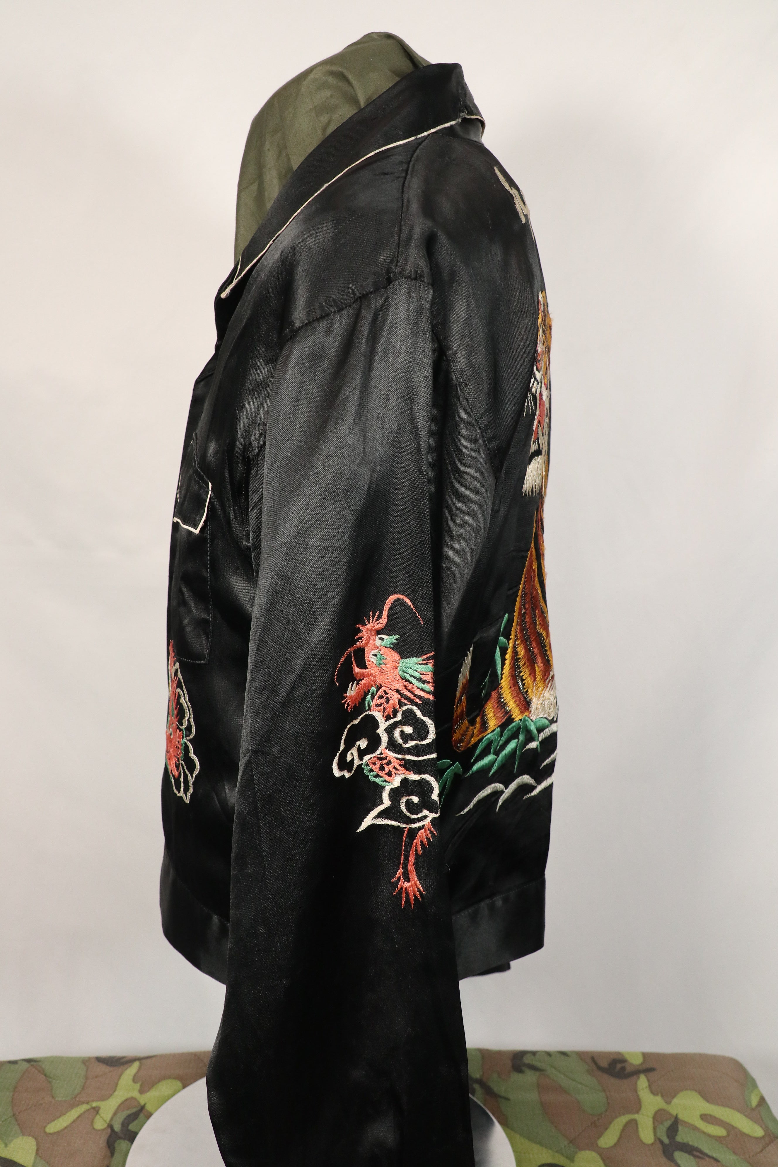 推定1940年代後半〜1950年代初頭　初期 Japan Jacket 虎刺繍　小さな傷あり