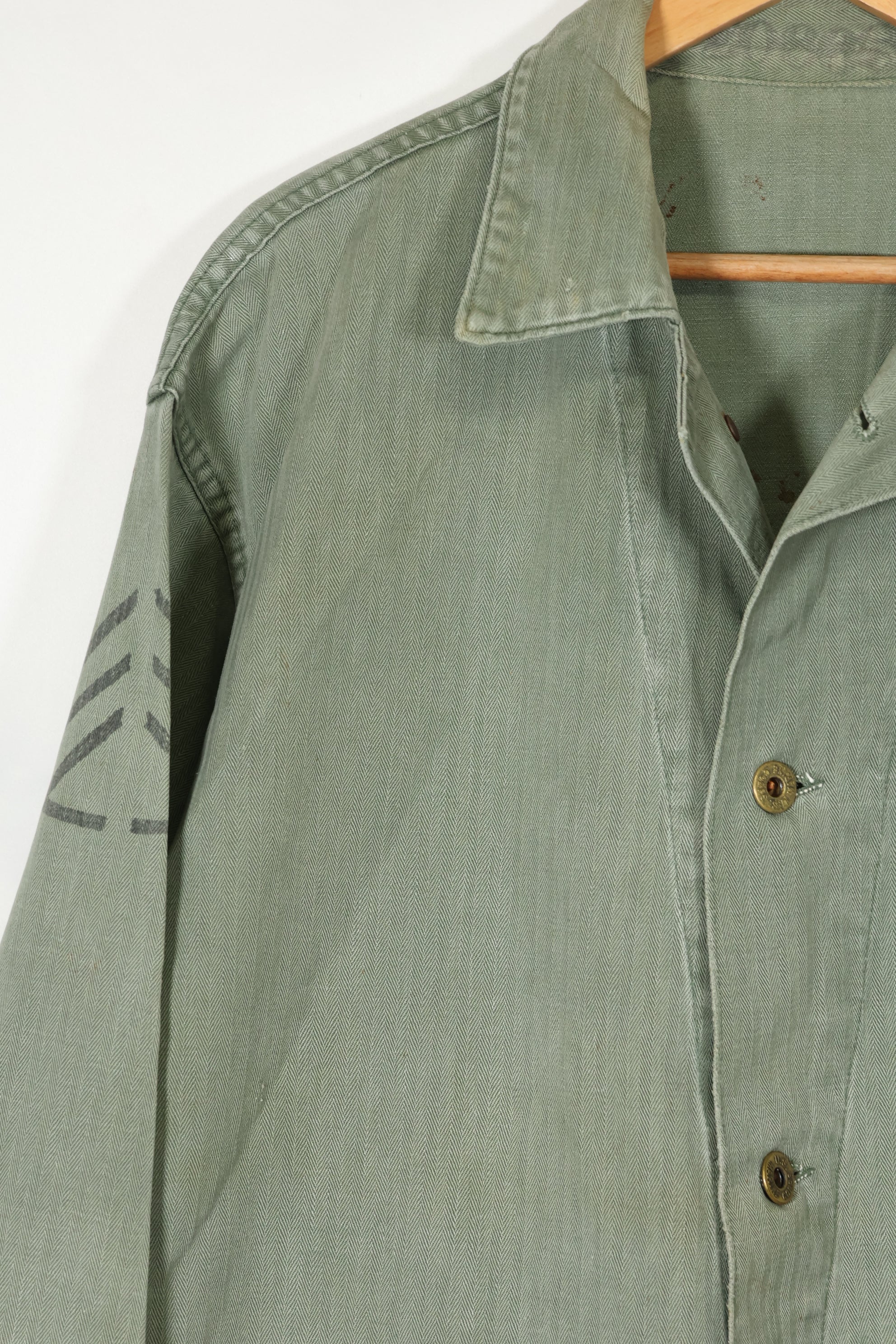 เสื้อแจ็คเก็ตอเนกประสงค์ P-41 HBT ของนาวิกโยธินสหรัฐฯ ยุค 1940 มือสอง สภาพ A