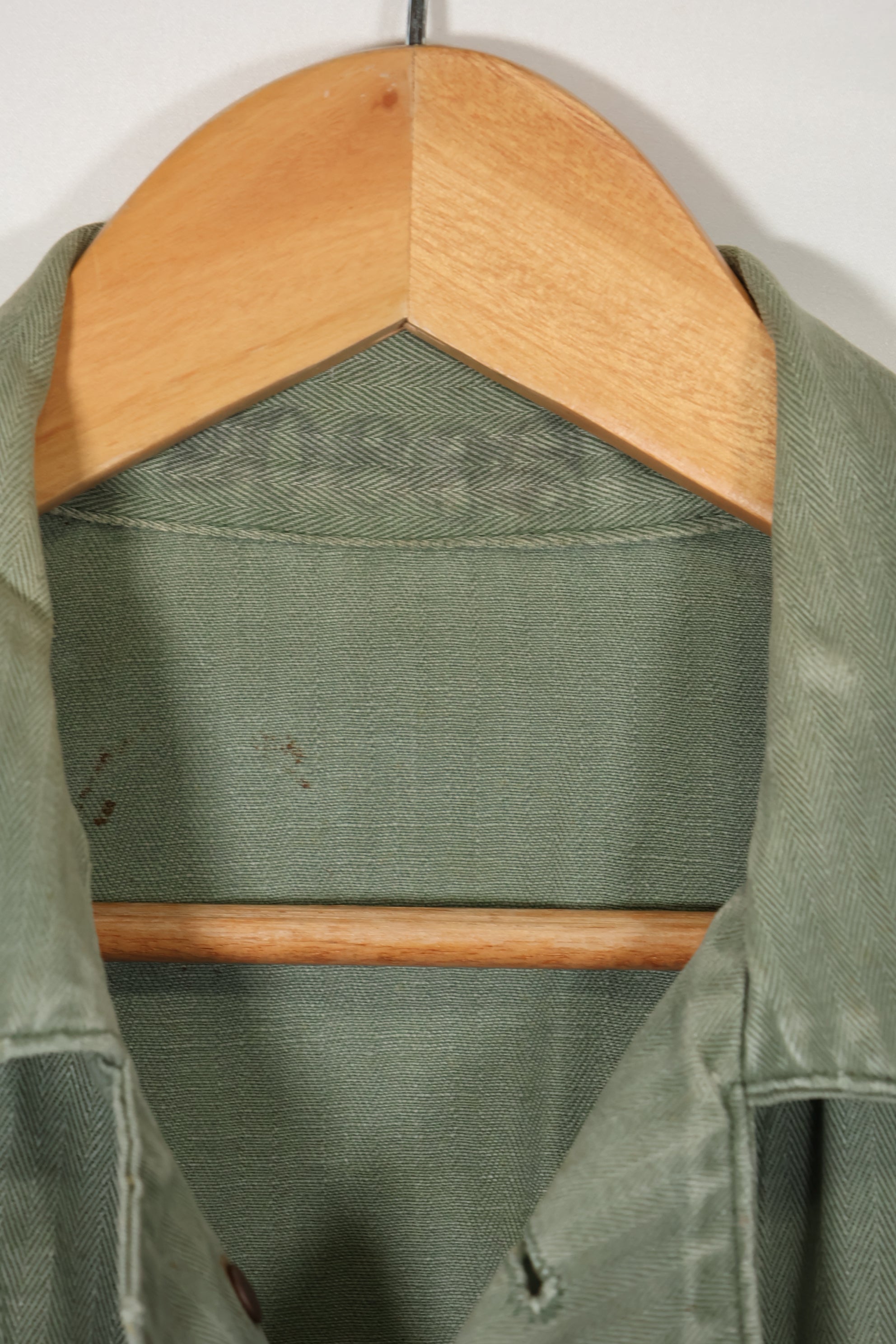 เสื้อแจ็คเก็ตอเนกประสงค์ P-41 HBT ของนาวิกโยธินสหรัฐฯ ยุค 1940 มือสอง สภาพ A