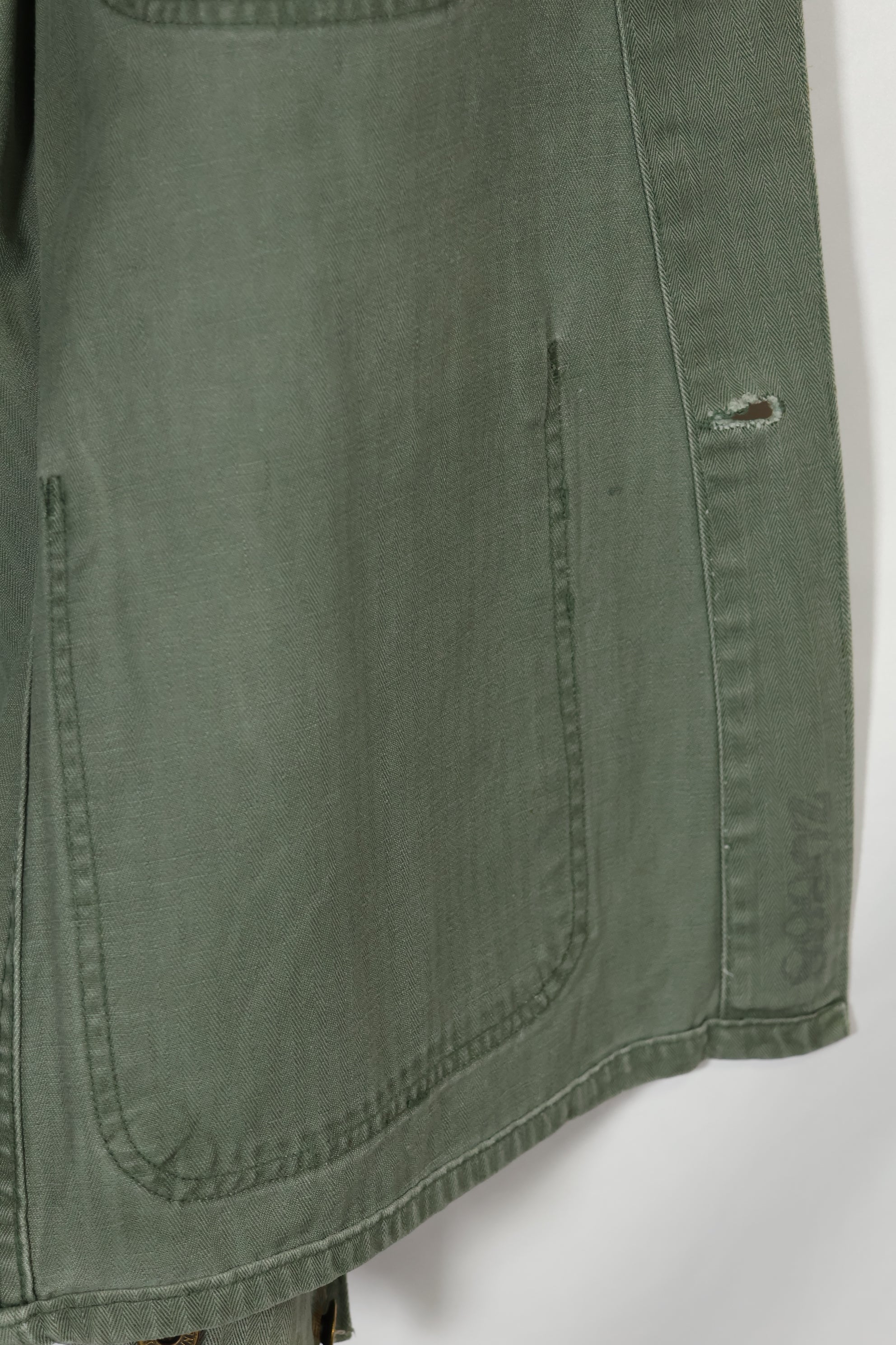 เสื้อแจ็คเก็ตอเนกประสงค์ P-41 HBT ของนาวิกโยธินสหรัฐฯ ยุค 1940 มือสอง สภาพ A