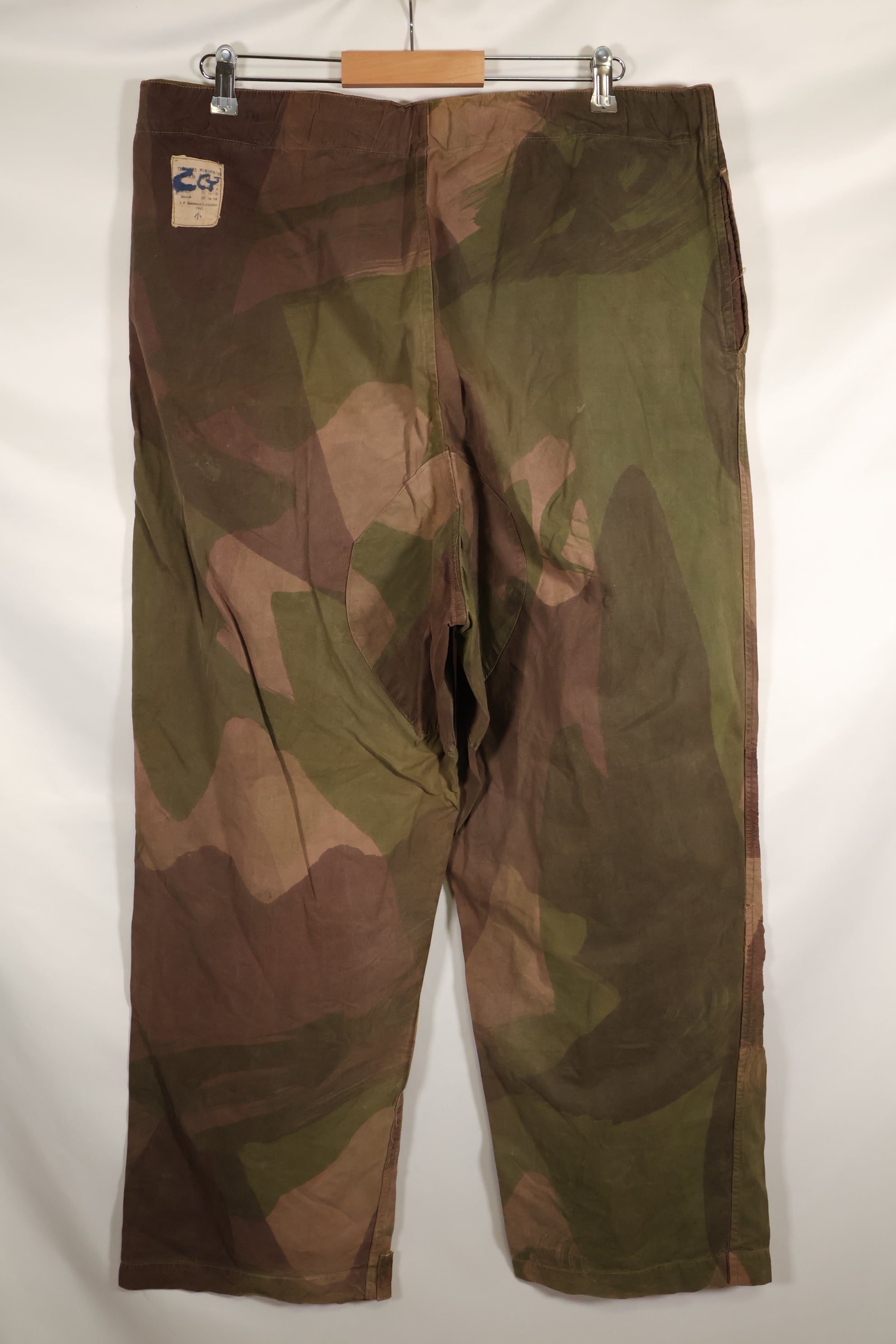 実物　イギリス軍　SAS トラウザーズ　WINDPROOF 迷彩パンツ　サイズ No.3　 中古品
