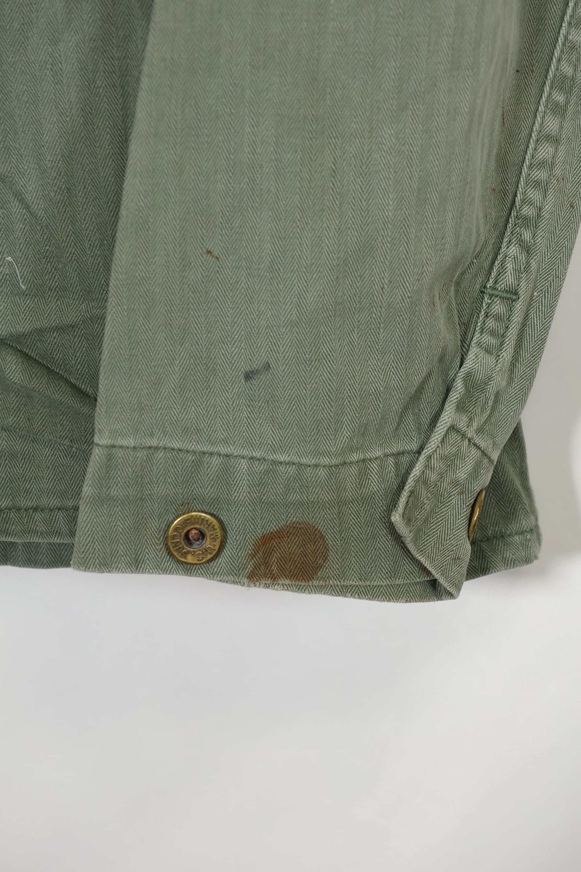 เสื้อแจ็คเก็ตอเนกประสงค์ P-41 HBT ของนาวิกโยธินสหรัฐฯ ยุค 1940 มือสอง สภาพ B