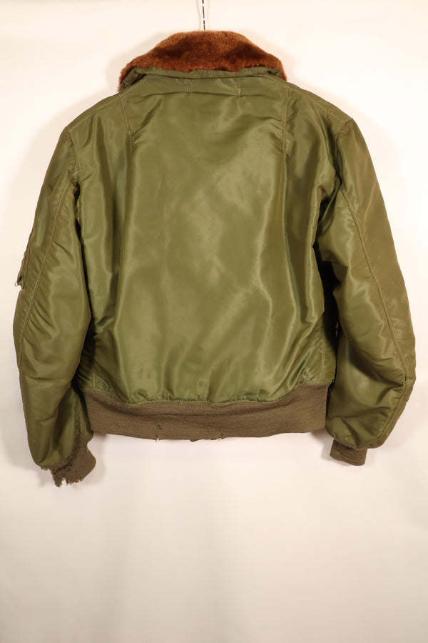 ปลายทศวรรษ 1940 ถึงต้นทศวรรษ 1950 – แจ็กเก็ตบิน B-15C ของกองทัพอากาศสหรัฐฯ – รุ่นสีเขียวที่หายาก – มือสอง