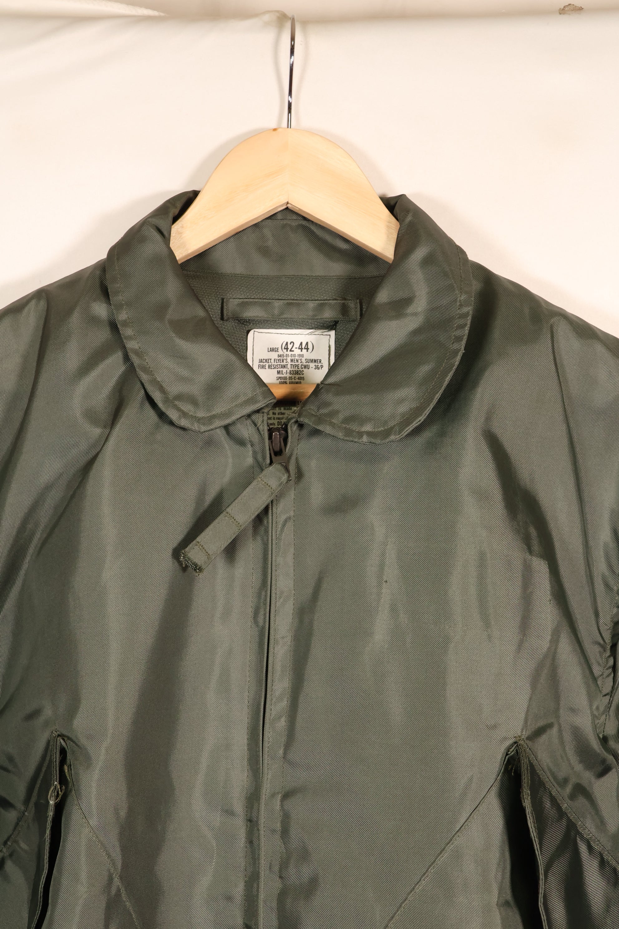 สัญญาปี 1995, ขนาดใหญ่ (42–44), กองทัพสหรัฐฯ, แจ็คเก็ตบิน CWU-36P, สี Light Zone, มือสอง