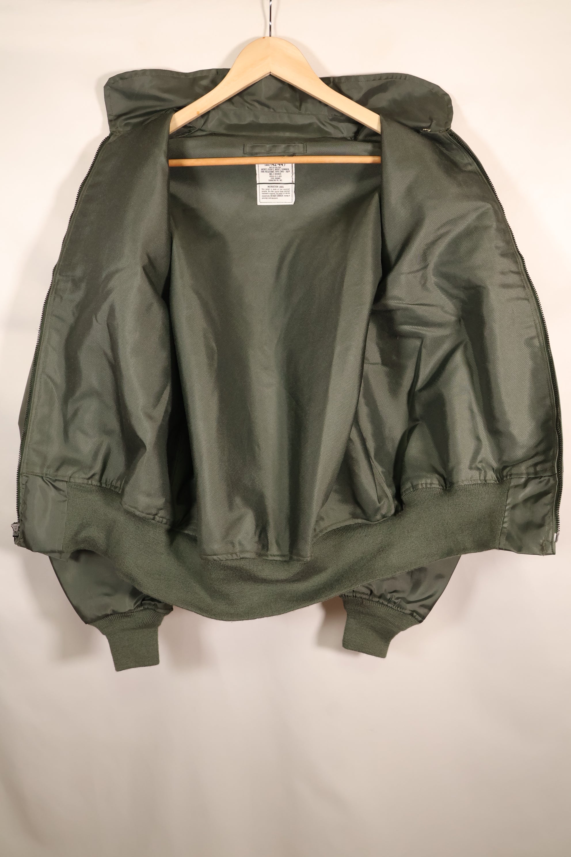 สัญญาปี 1995, ขนาดใหญ่ (42–44), กองทัพสหรัฐฯ, แจ็คเก็ตบิน CWU-36P, สี Light Zone, มือสอง