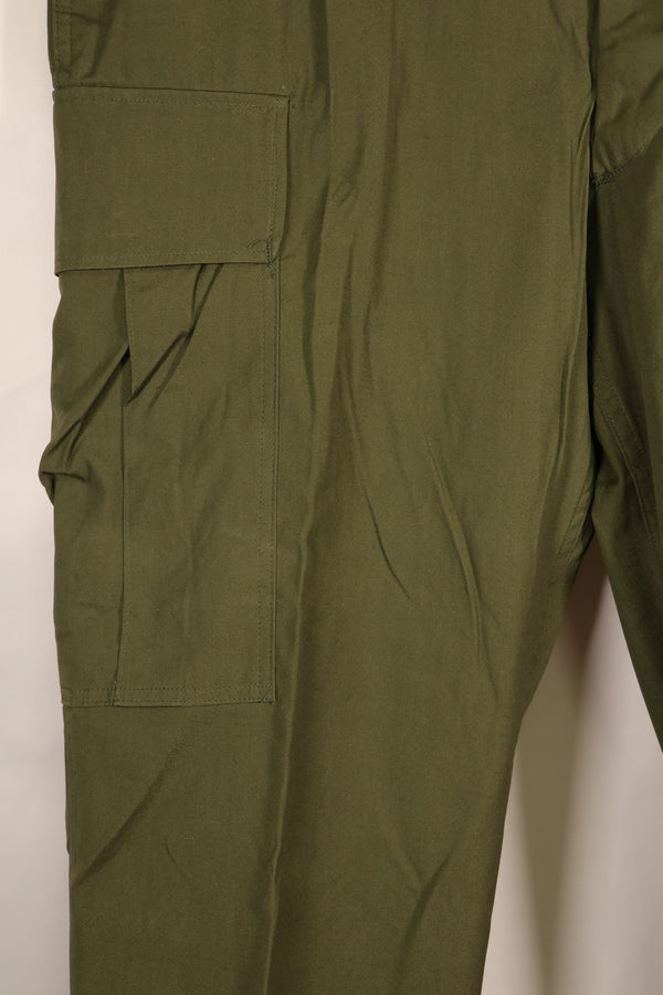 ประมาณปี 1965 – M-S – สินค้าใหม่จากคลัง – กางเกงทหารแบบ Jungle Fatigue รุ่นที่ 2 – สภาพดี　