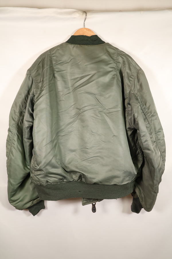 เสื้อแจ็คเก็ตบินรุ่นต้นของกองทัพอากาศสหรัฐฯ ขนาดใหญ่ ยุคปี 1950, ระดับกลาง, มือสอง, เกรด B