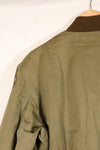 ทศวรรษ 1940, อายุประมาณ 38–40 ปี, เสื้อแจ็คเก็ตบิน B-15A ของกองทัพอากาศสหรัฐฯ (USAAF), ปรับแต่งด้วยขนแกะ, มือสอง