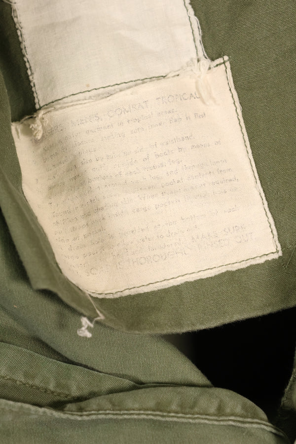 สัญญาปี 1963 – คาดว่าเป็นกางเกงทหารแบบ Jungle Fatigue รุ่นที่ 1 ของ M-S – มีสีจางบางส่วน – มือสอง