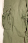 สัญญาปี 1963 – คาดว่าเป็นกางเกงทหารแบบ Jungle Fatigue รุ่นที่ 1 ของ M-S – มีสีจางบางส่วน – มือสอง