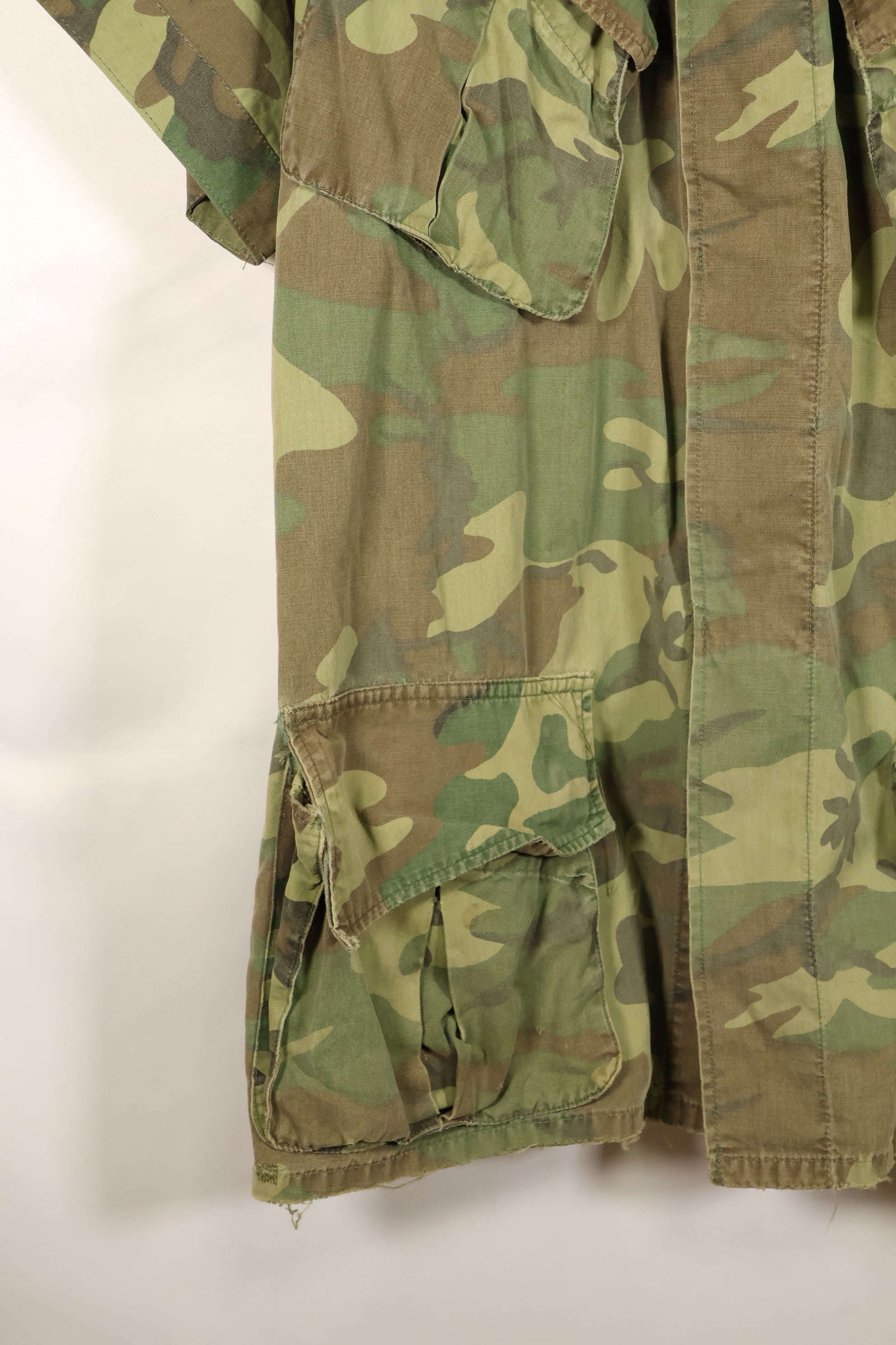 Estimated 1966–67 | Estimated M-R | No label | ERDL camouflage | Early print | Short-sleeve custom fatigue jacket | Used