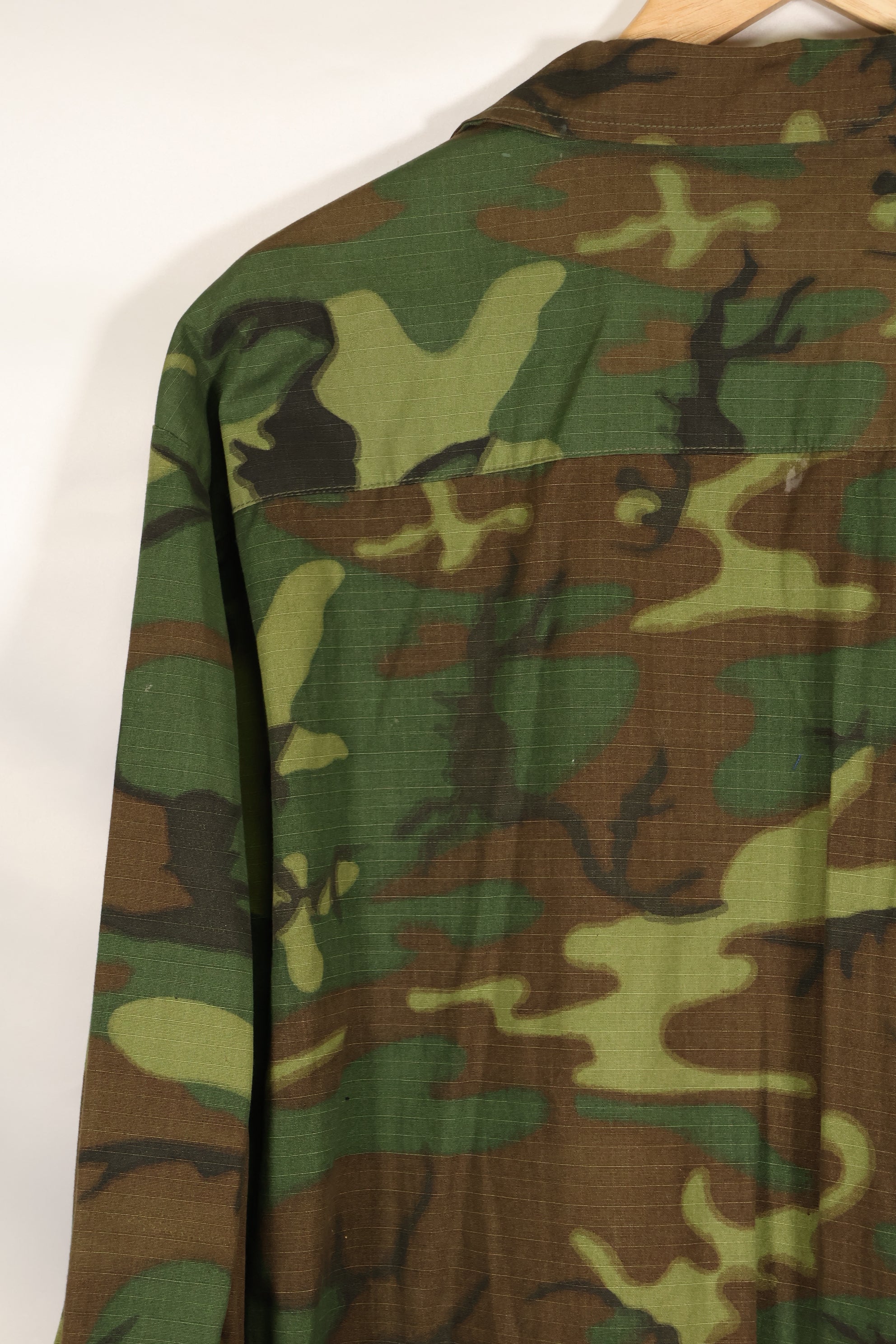 1970 Contract Deadstock X-L-R ERDL Green Leaf Camouflage Jungle Fatigue Jacket