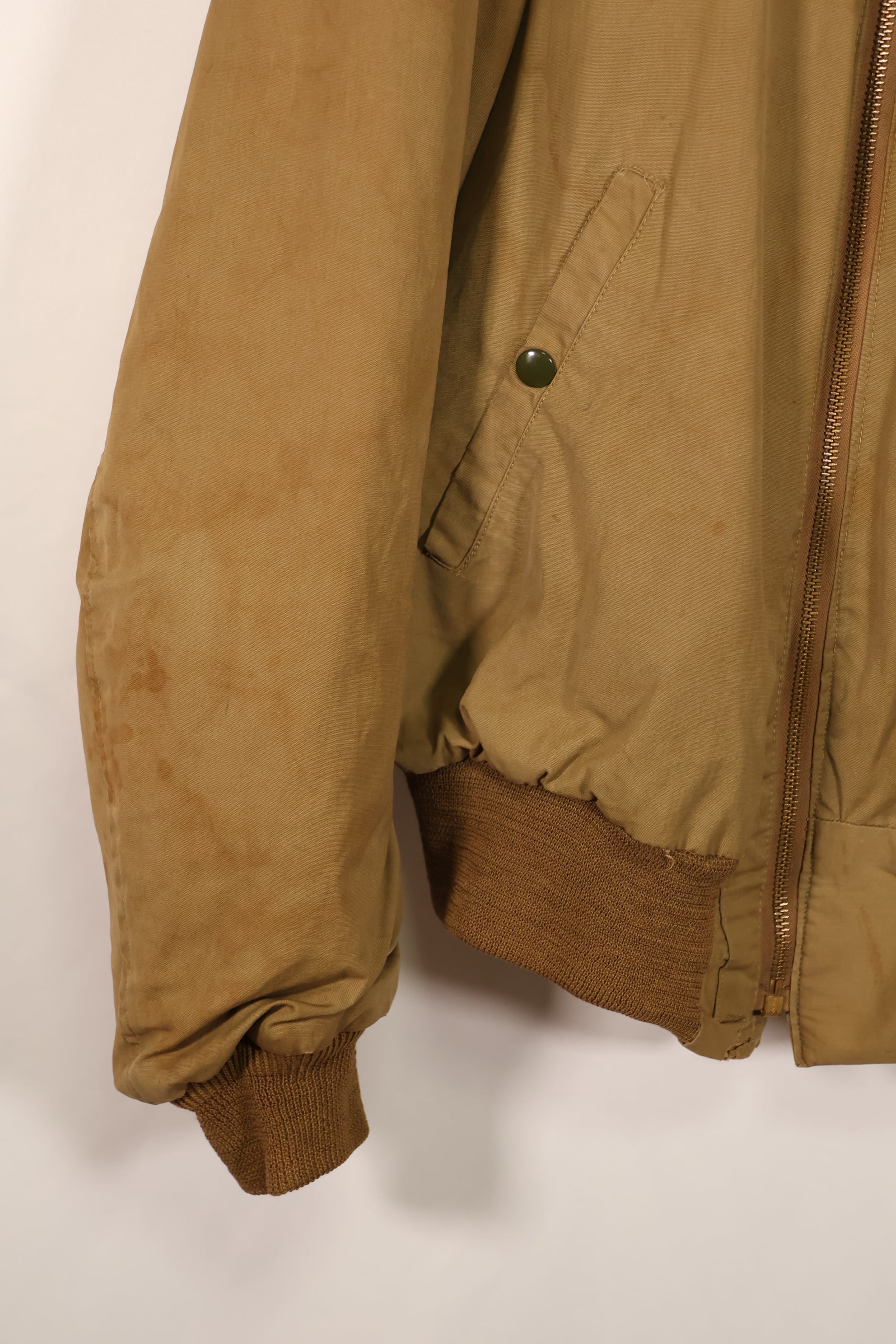 Real 1940s U.S. Army Air Corps USAAF B-15 Flight Jacket, used without label