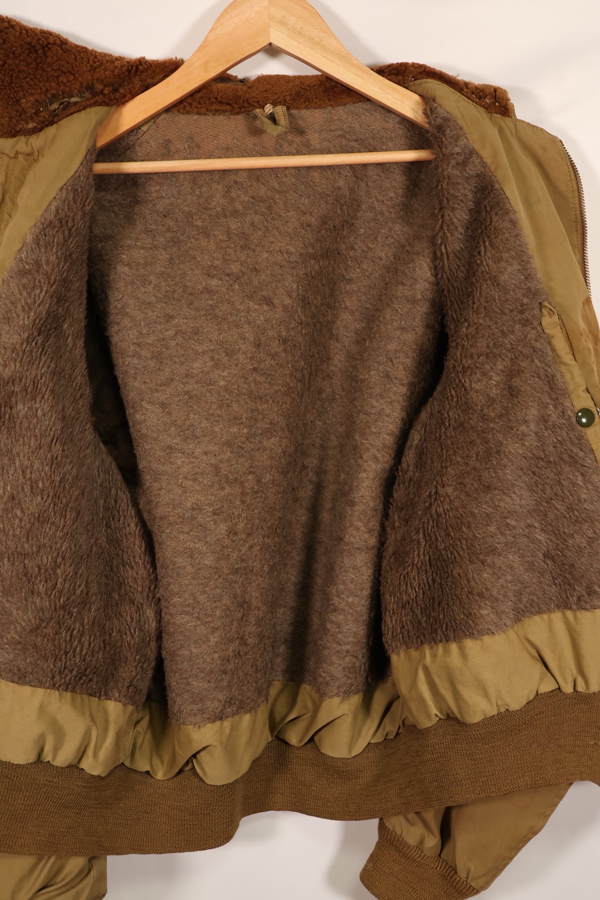 Real 1940s U.S. Army Air Corps USAAF B-15 Flight Jacket, used without label