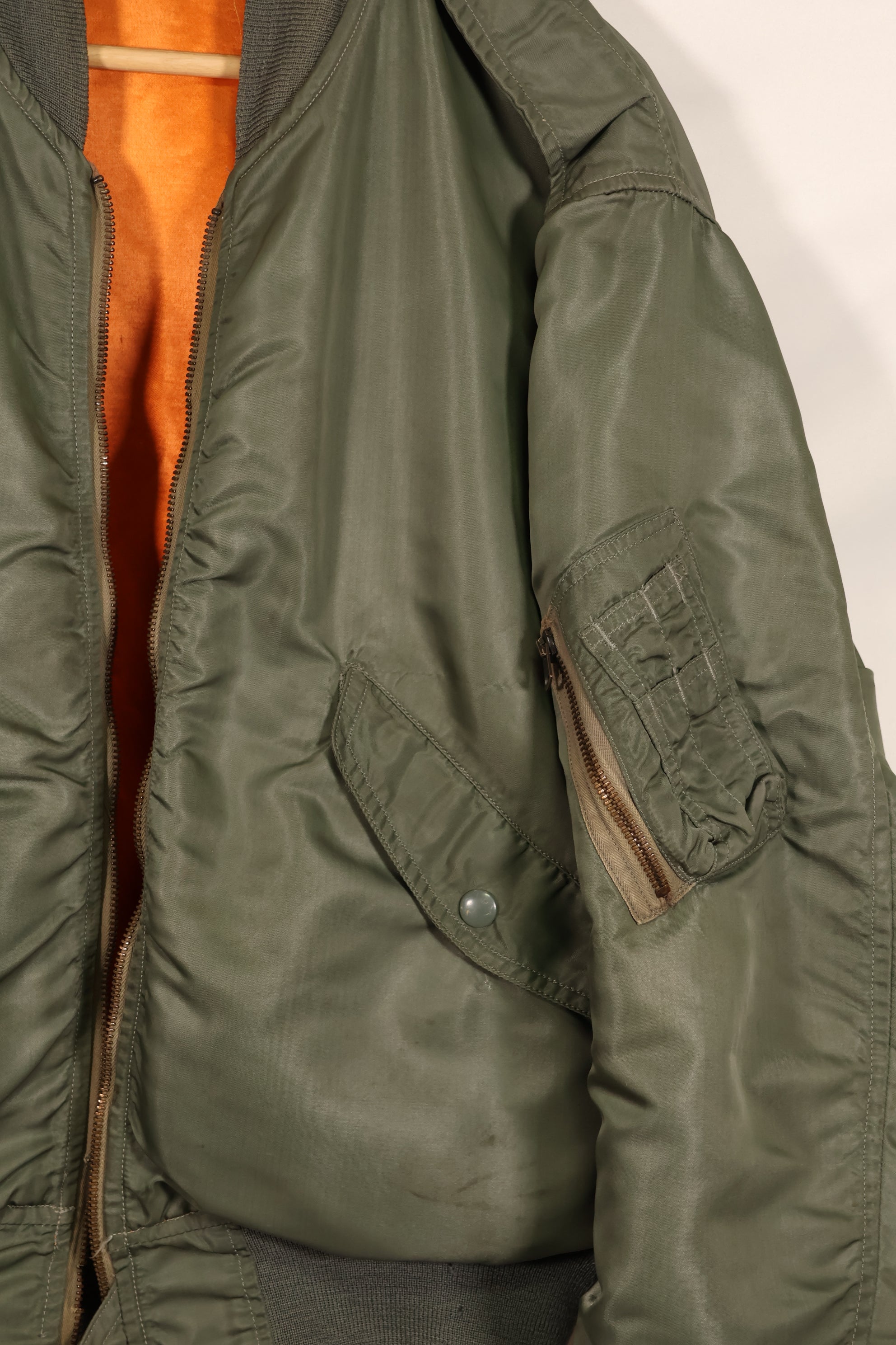 Real early 1960s USAF L2-B flight jacket with damaged ribs, no zipper slider