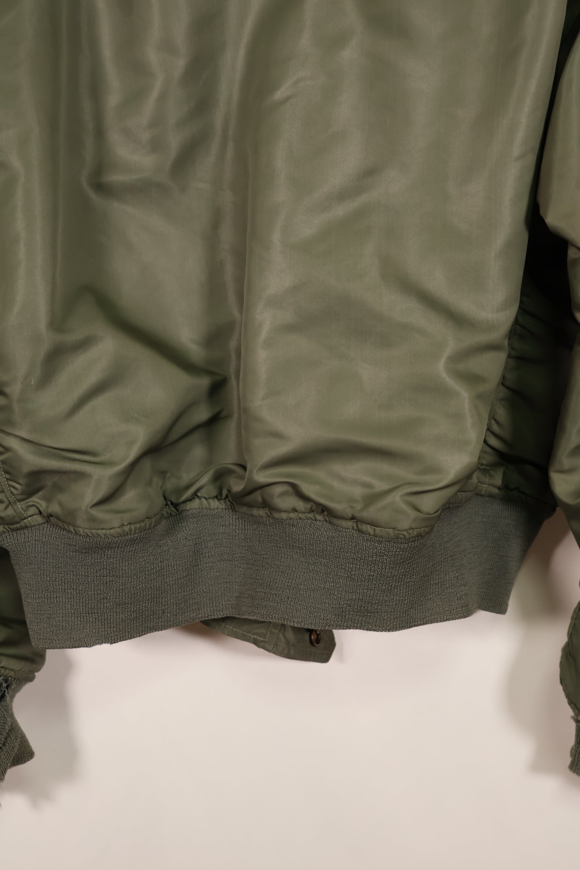 Real early 1960s USAF L2-B flight jacket with damaged ribs, no zipper slider