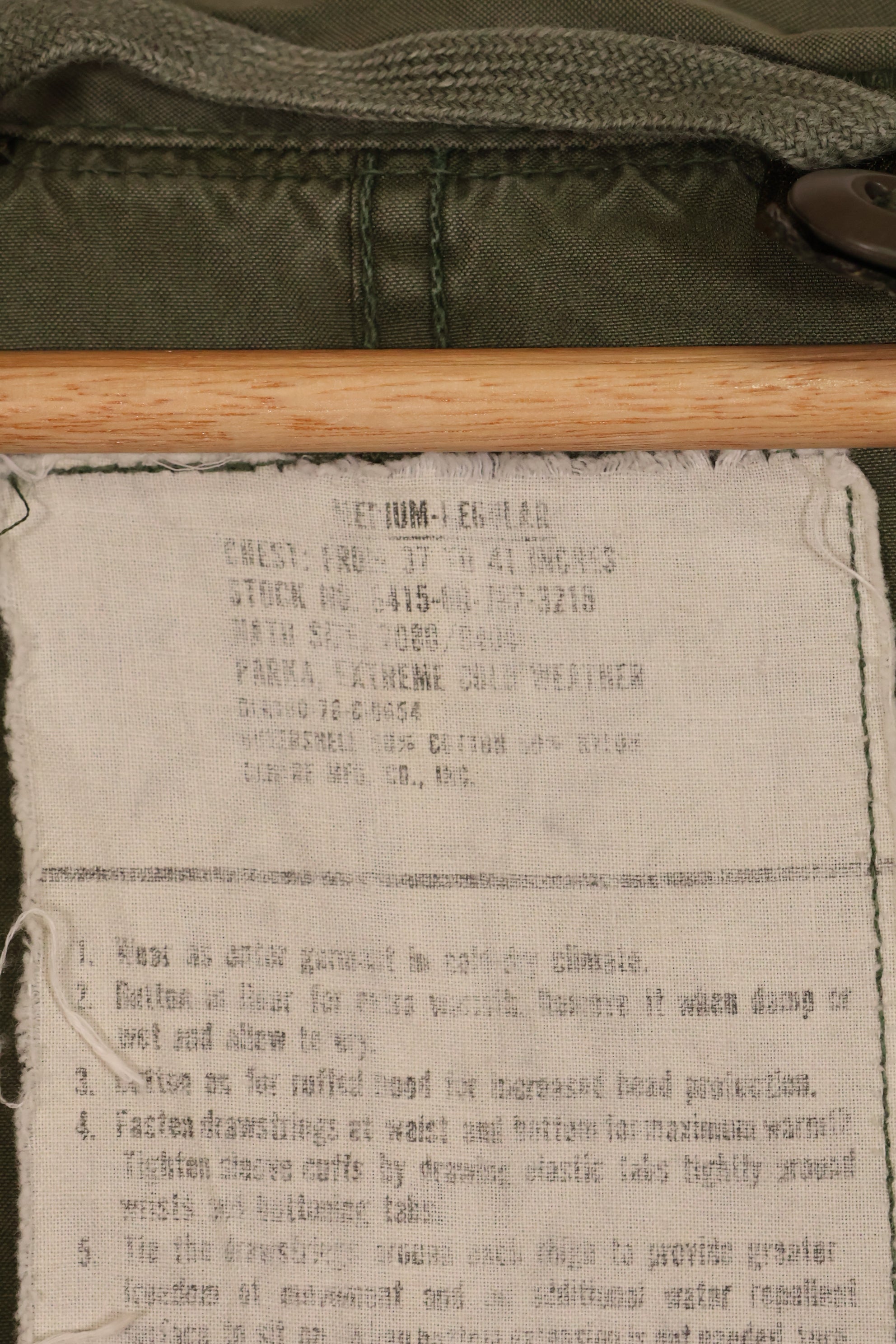 สัญญาปี 1978 M-R M65 เสื้อฮู้ดสนาม วัสดุเปลือกนอกเท่านั้น มือสอง สภาพ B