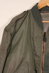 Real 1950s lot USAF L2-B flight jacket without size label, dirty and scratched, used.