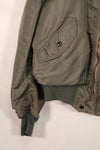 Real 1950s lot USAF L2-B flight jacket without size label, dirty and scratched, used.