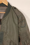 Real 1950s lot USAF L2-B flight jacket without size label, dirty and scratched, used.
