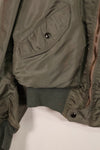 Real 1950s lot USAF L2-B flight jacket without size label, dirty and scratched, used.