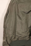 Real 1950s lot USAF L2-B flight jacket without size label, dirty and scratched, used.