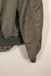 Real 1950s lot USAF L2-B flight jacket without size label, dirty and scratched, used.
