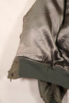Real 1950s lot USAF L2-B flight jacket without size label, dirty and scratched, used.