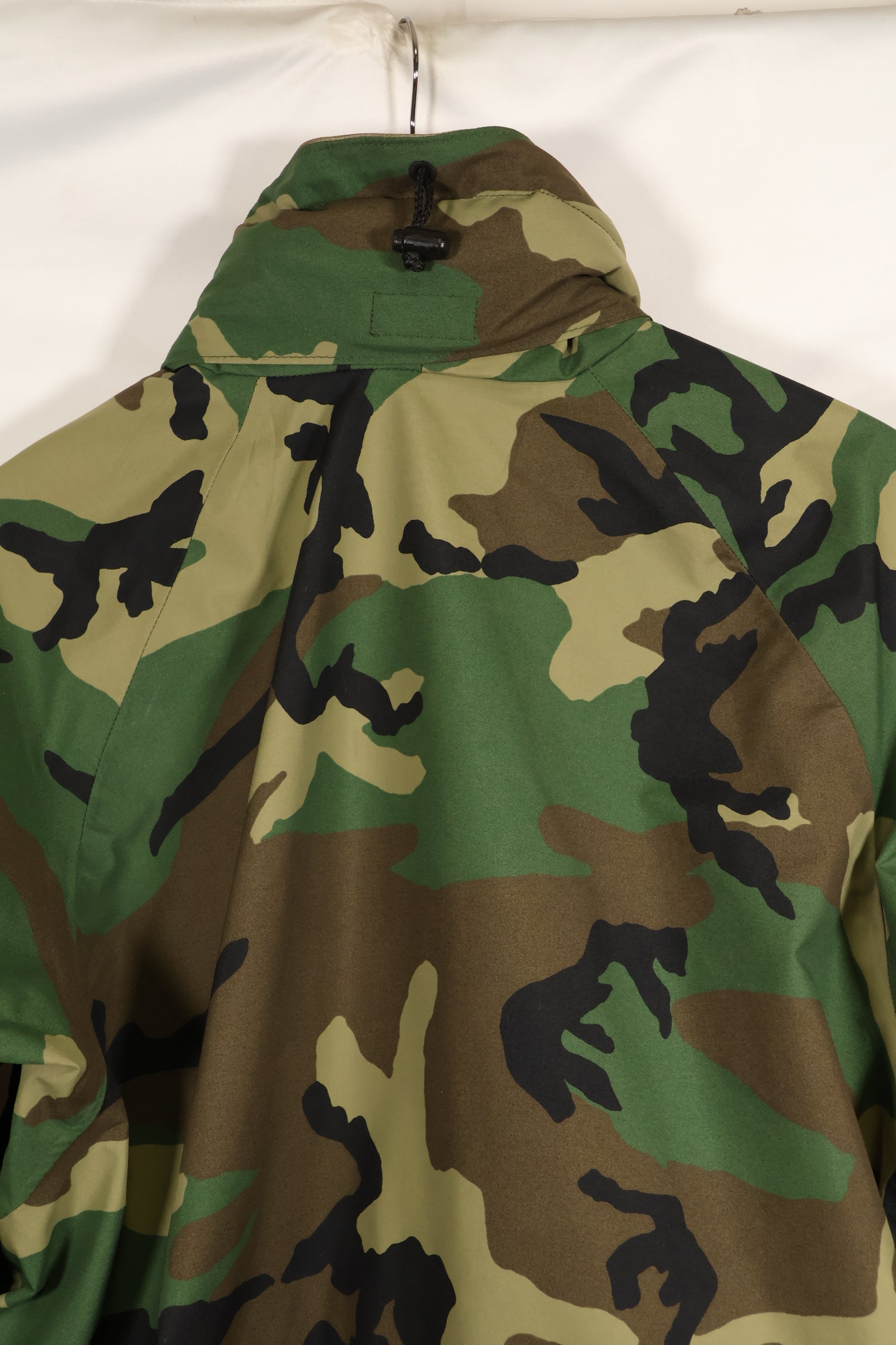 1997 Contract M-R U.S. Army Woodland Camouflage ECWCS Gen1 Gore-Tex Hoodie, Used