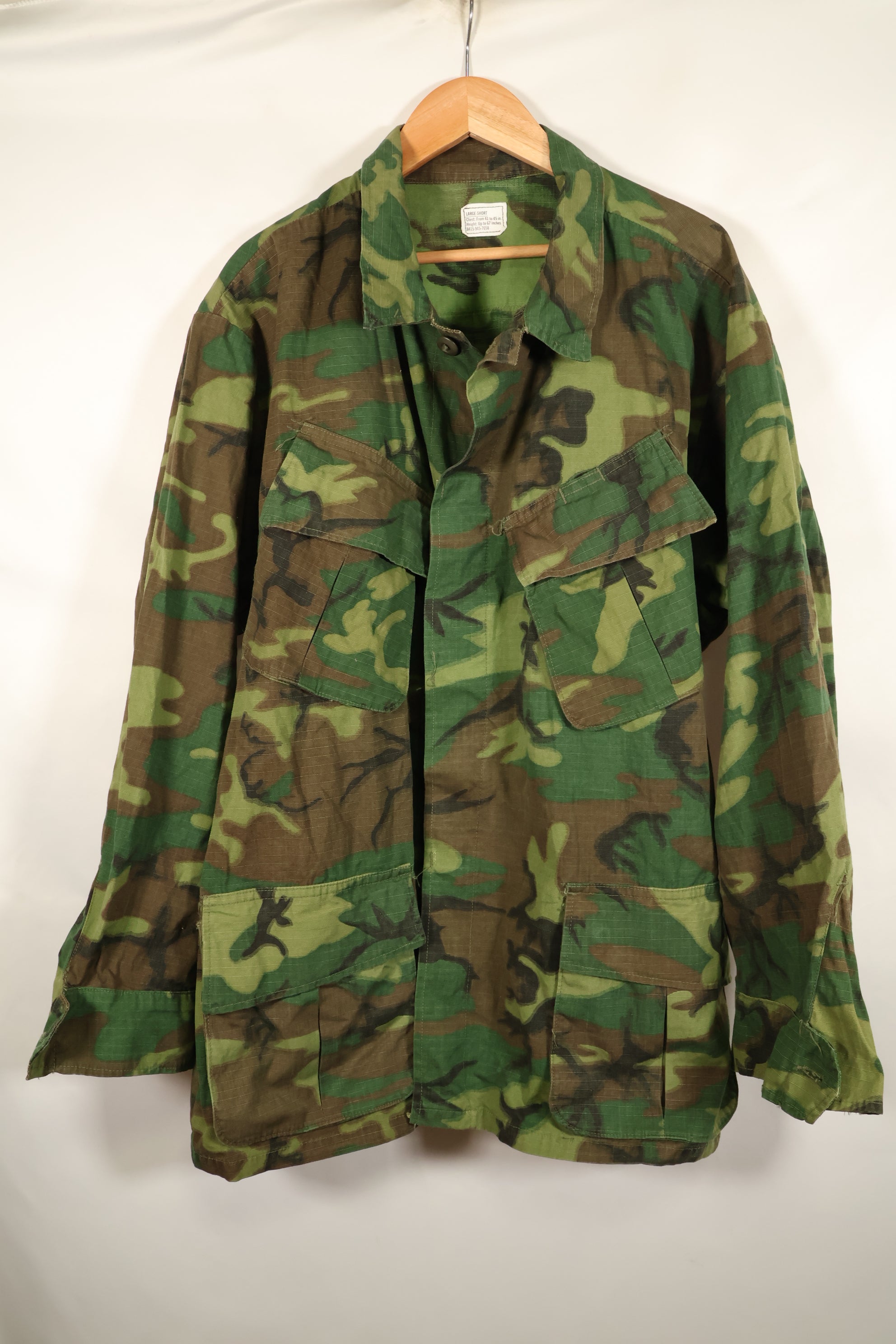 เสื้อแจ็คเก็ตพรางลาย ERDL Ripstop รุ่น Contract L-S Jungle Fatigue ปี 1969 – มือสอง