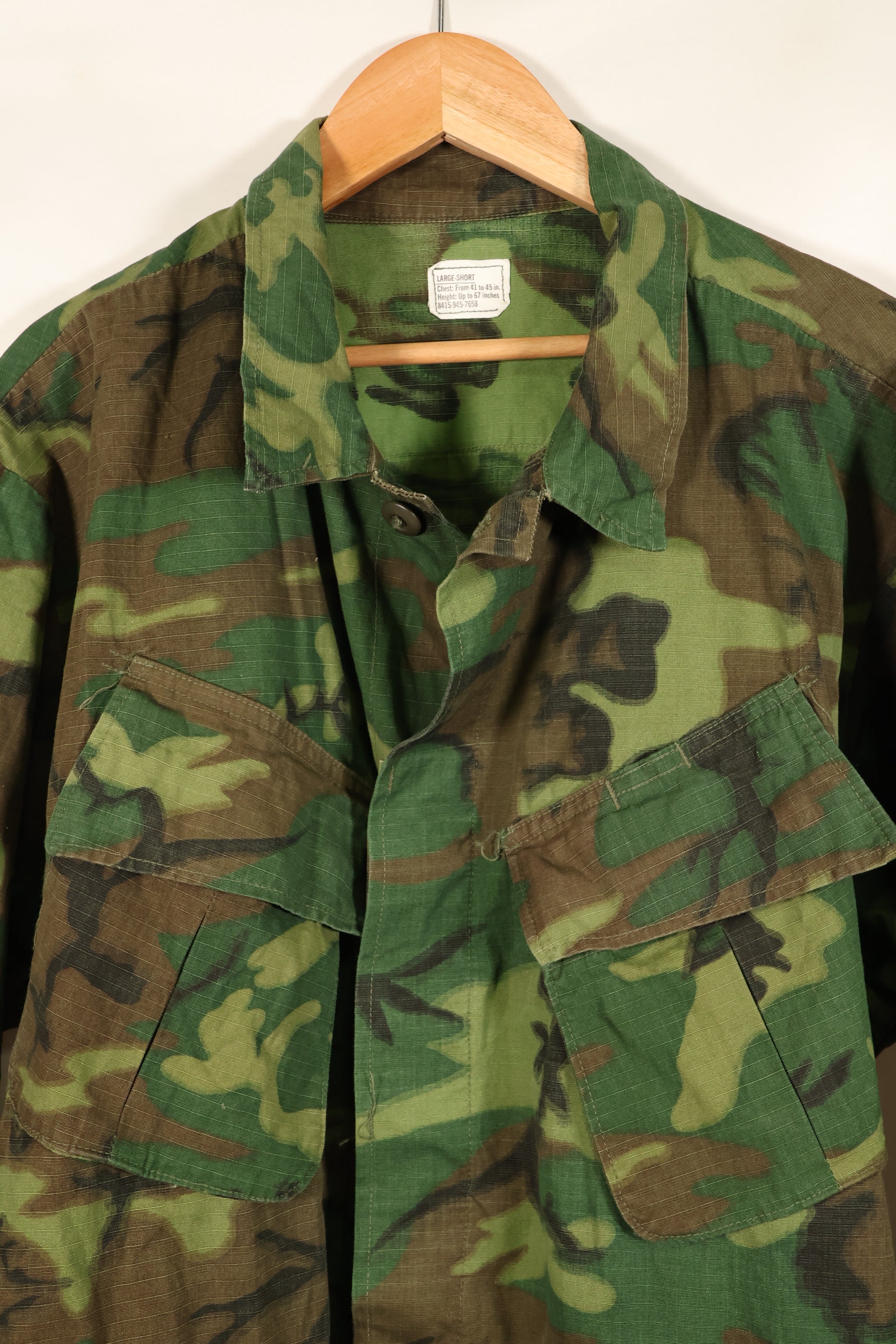 เสื้อแจ็คเก็ตพรางลาย ERDL Ripstop รุ่น Contract L-S Jungle Fatigue ปี 1969 – มือสอง