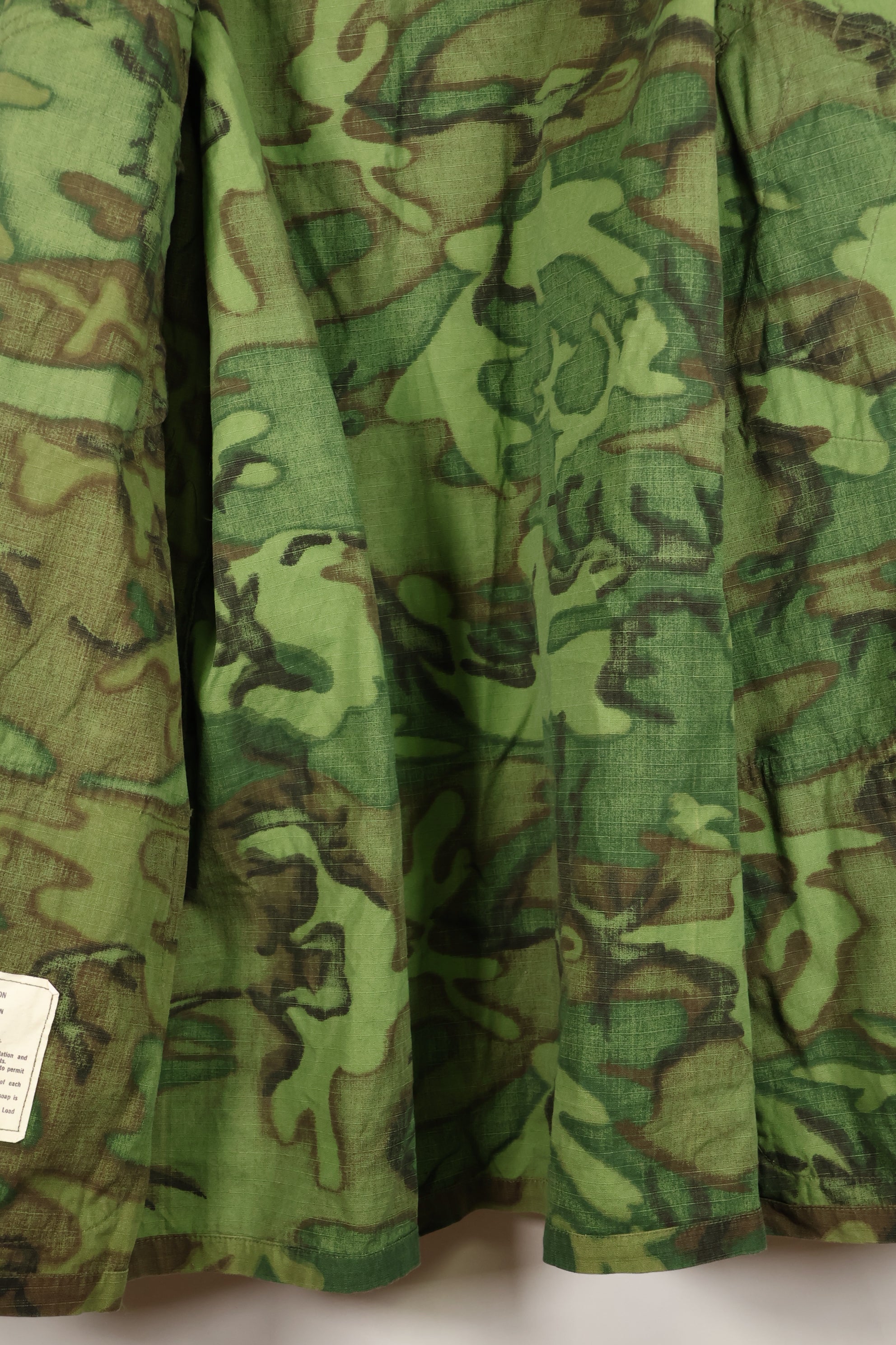เสื้อแจ็คเก็ตพรางลาย ERDL Ripstop รุ่น Contract L-S Jungle Fatigue ปี 1969 – มือสอง