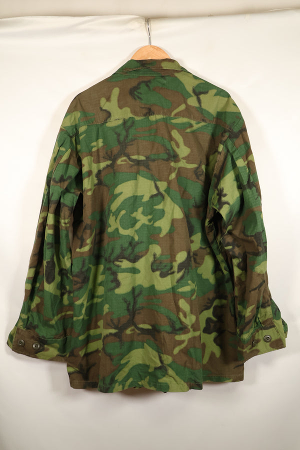เสื้อแจ็คเก็ตพรางลาย ERDL Ripstop รุ่น Contract L-S Jungle Fatigue ปี 1969 – มือสอง