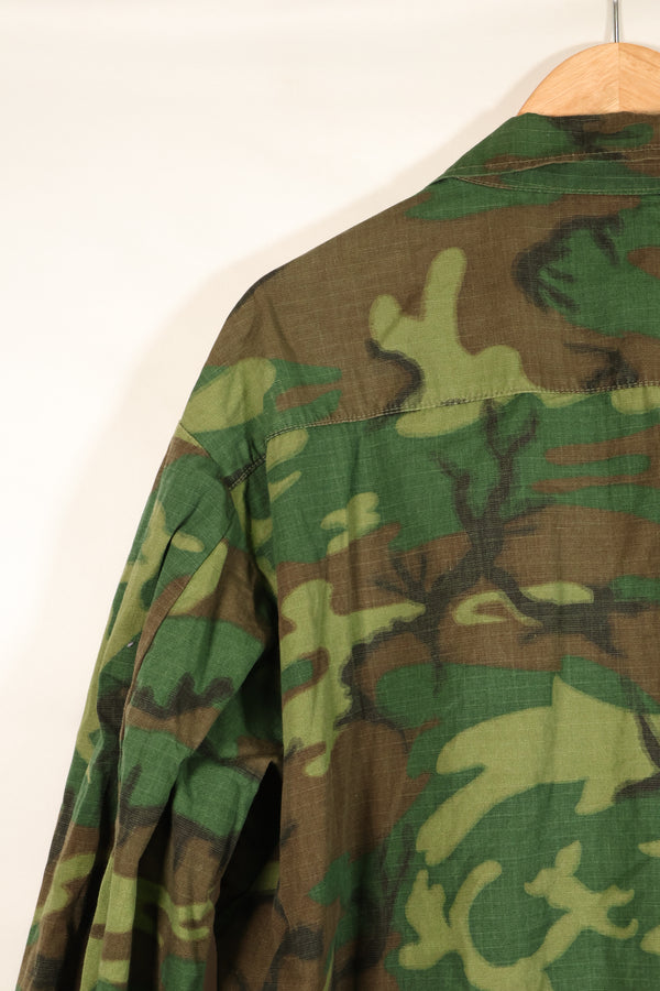 เสื้อแจ็คเก็ตพรางลาย ERDL Ripstop รุ่น Contract L-S Jungle Fatigue ปี 1969 – มือสอง