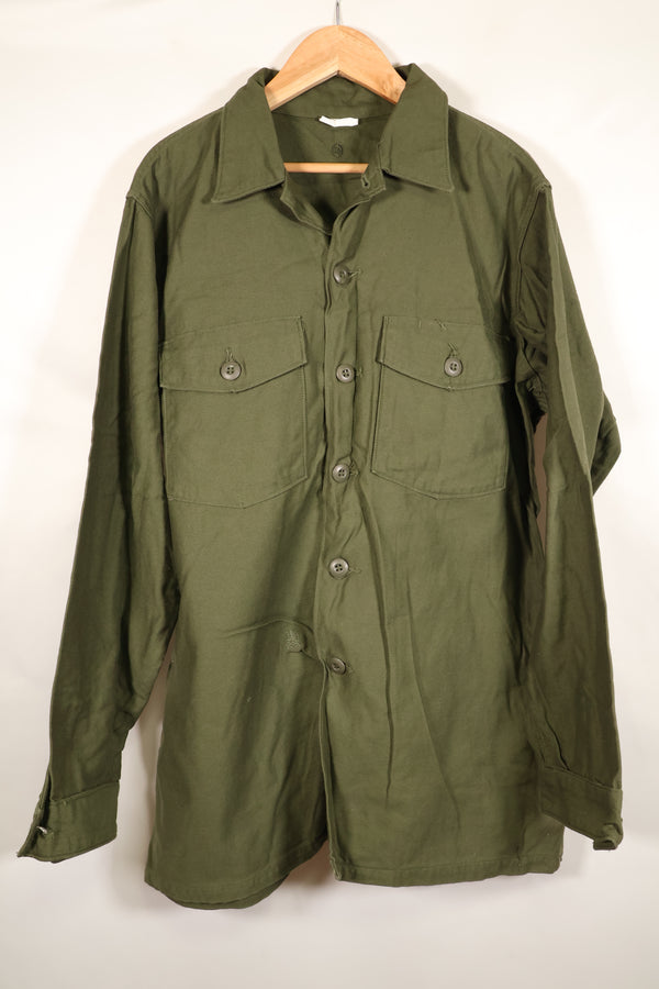 1967年契約　16 1/2 x 36　アメリカ軍　OG-107　ユーティリティシャツ　状態良い　中古品