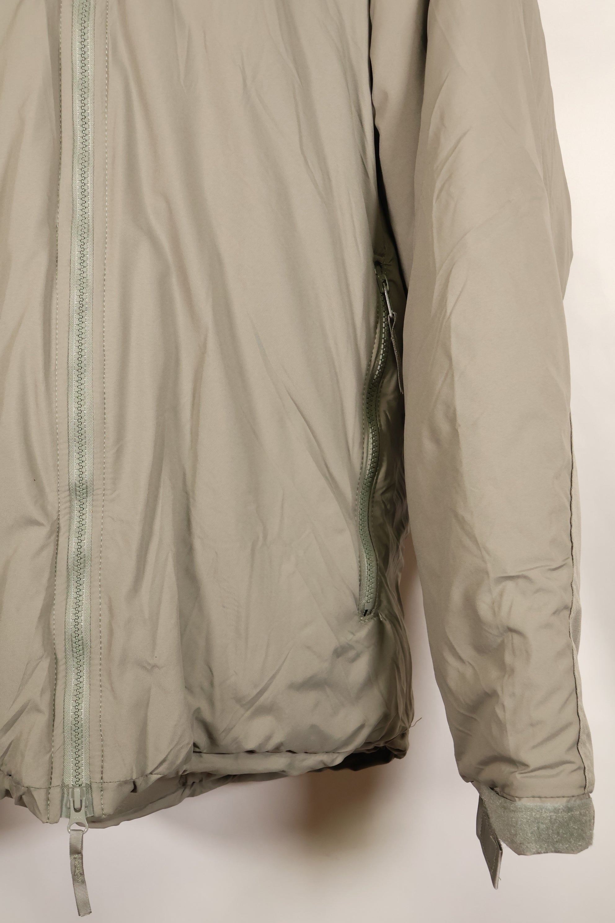 2019年契約　M-R　アメリカ軍　ECWCS　極寒冷地用　GENERATION III　LEVEL 7　中古品