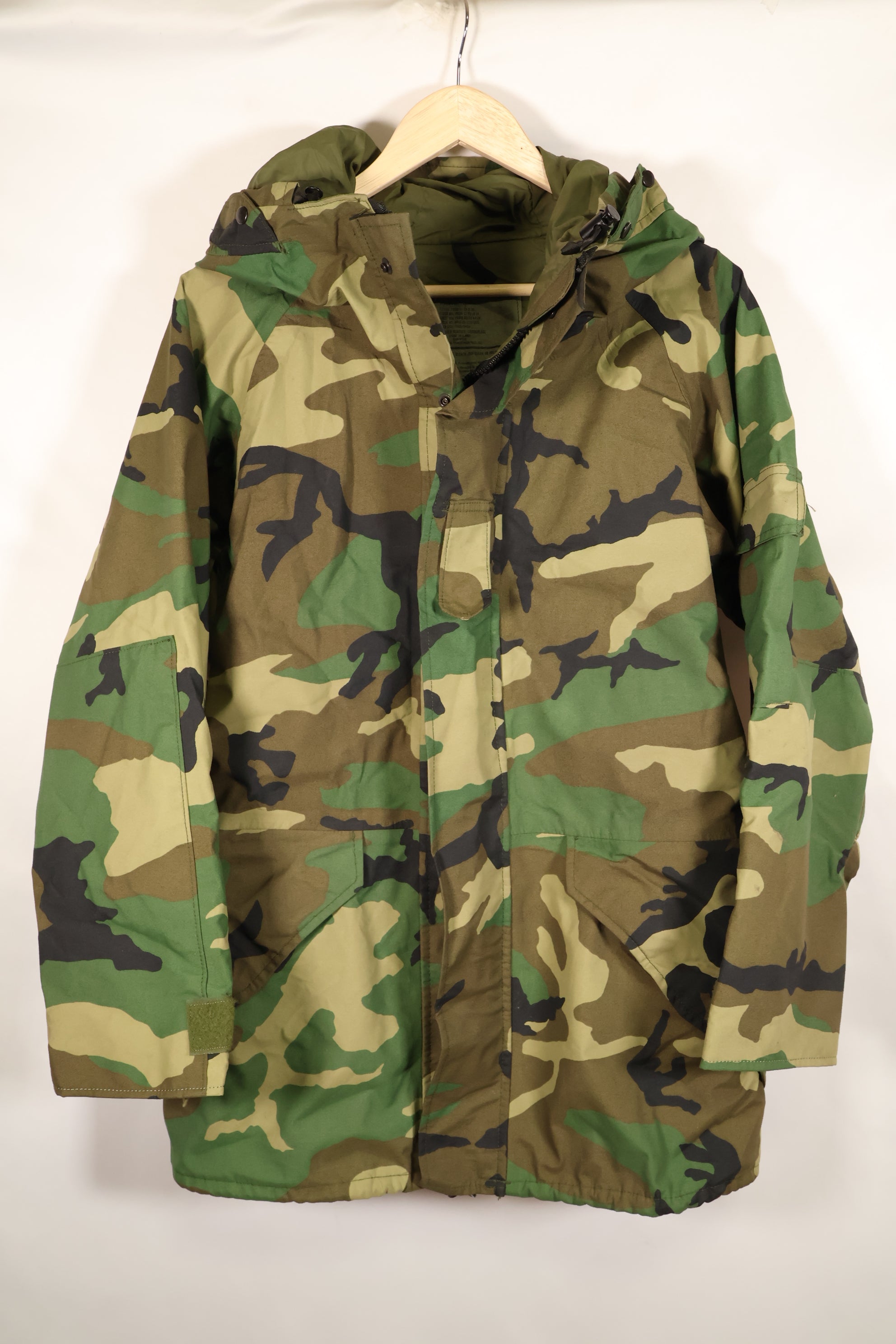 สัญญาปี 1998, M-R, กองทัพสหรัฐฯ, ECWCS Gen 1, เสื้อโค้ท Gore-Tex, มือสอง