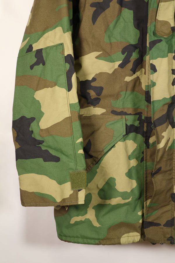 สัญญาปี 1998, M-R, กองทัพสหรัฐฯ, ECWCS Gen 1, เสื้อโค้ท Gore-Tex, มือสอง
