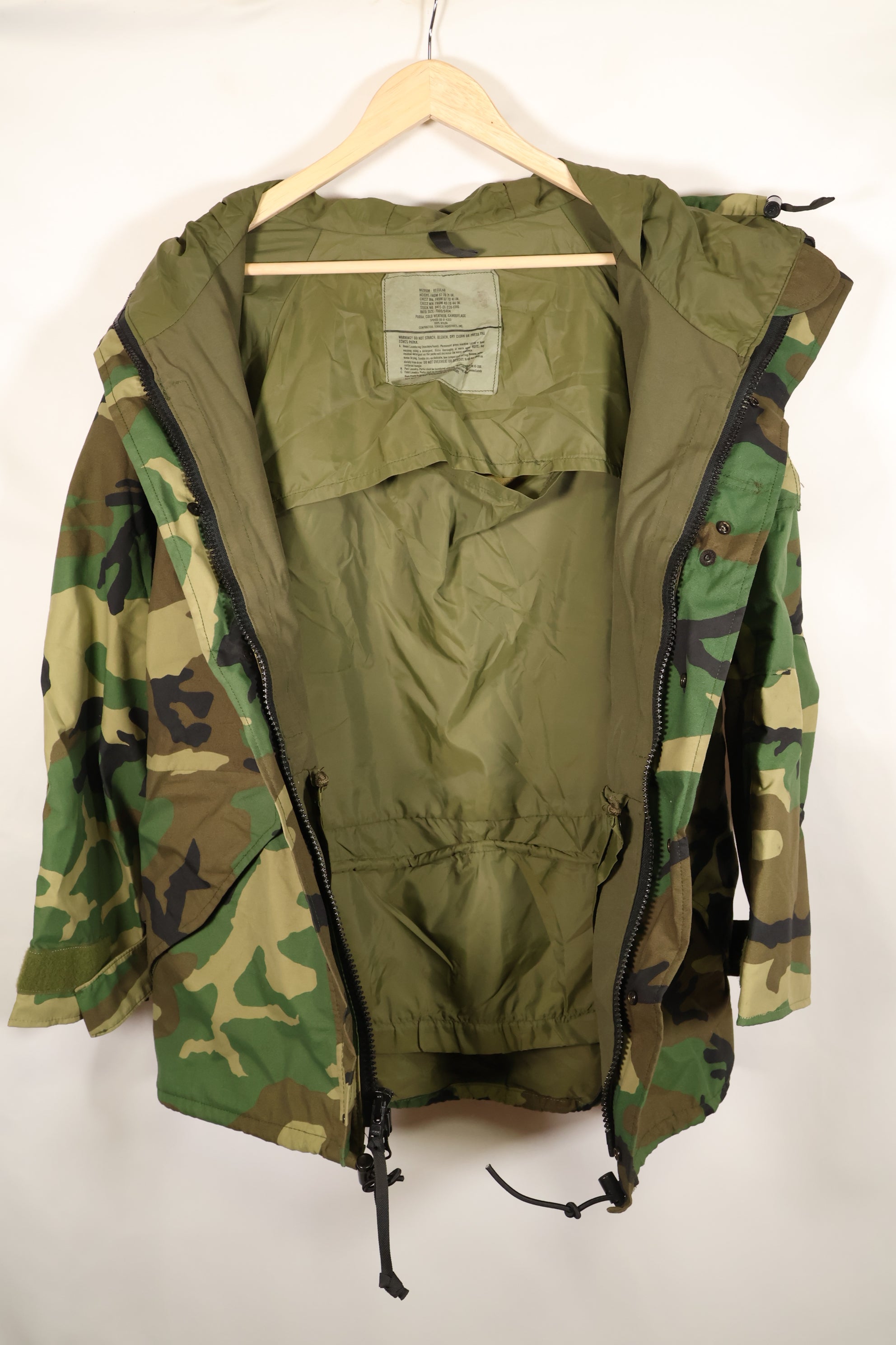 สัญญาปี 1998, M-R, กองทัพสหรัฐฯ, ECWCS Gen 1, เสื้อโค้ท Gore-Tex, มือสอง